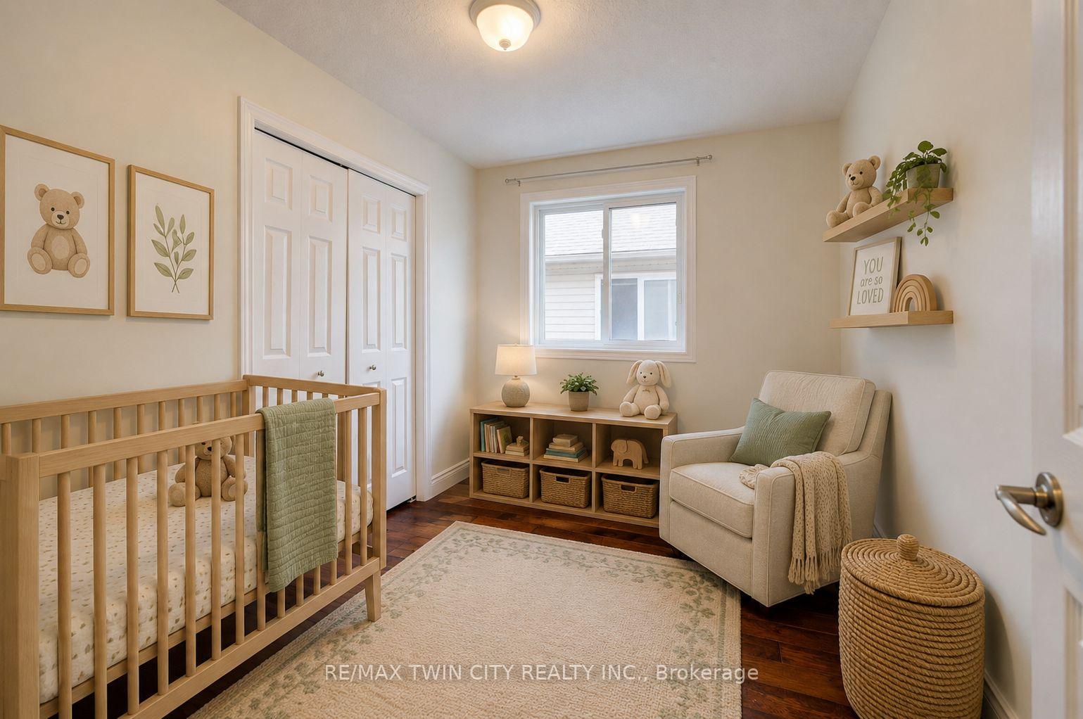 Photo 18 of 569 Violet Street, Waterloo, Columbia Forest/Clair Hills — HOMEH