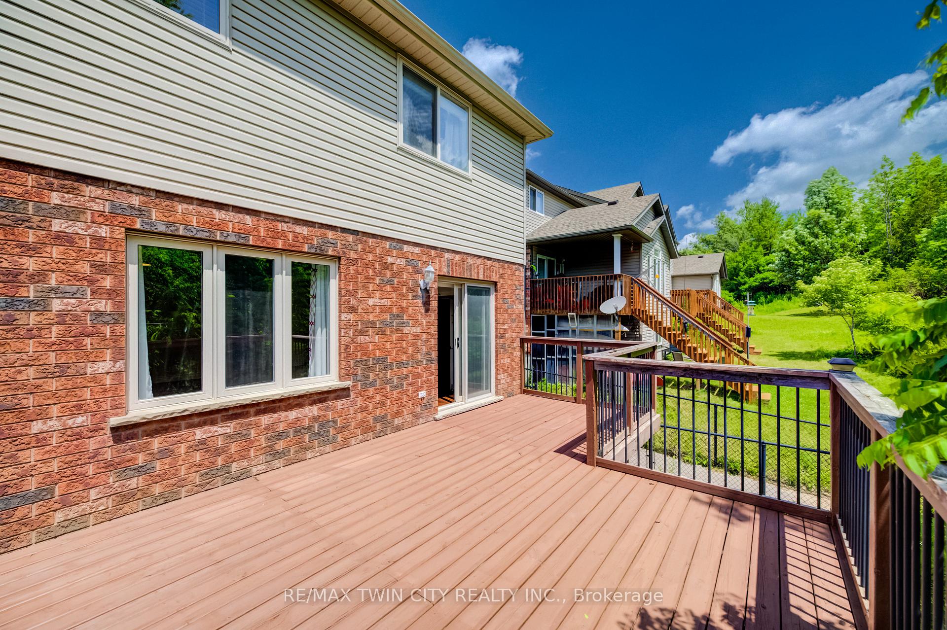 Photo 25 of 569 Violet Street, Waterloo, Columbia Forest/Clair Hills — HOMEH