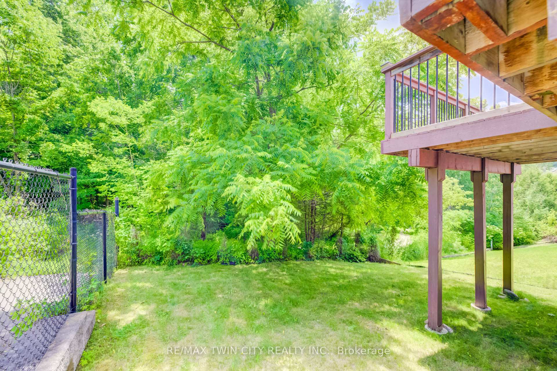 Photo 26 of 569 Violet Street, Waterloo, Columbia Forest/Clair Hills — HOMEH