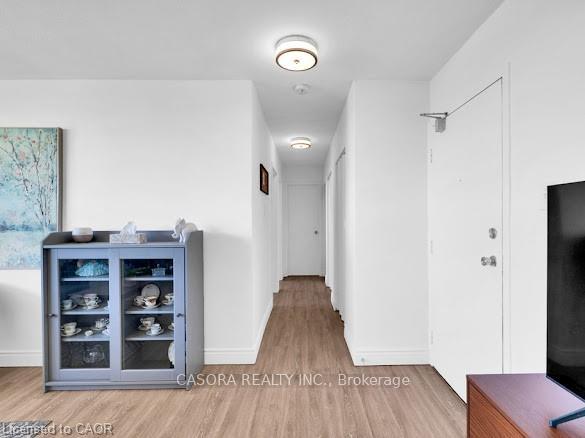 Photo 10 of Unit 512, 15 Nicklaus Drive, Hamilton, Vincent — HOMEH