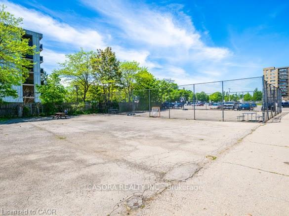 Photo 32 of Unit 512, 15 Nicklaus Drive, Hamilton, Vincent — HOMEH