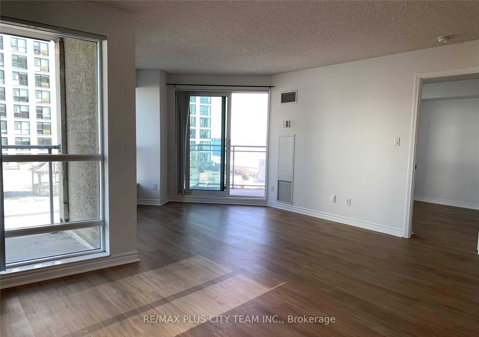 Photo 3 of Unit 709, 410 Queens Quay Way, Toronto, Waterfront Communities — HOMEH