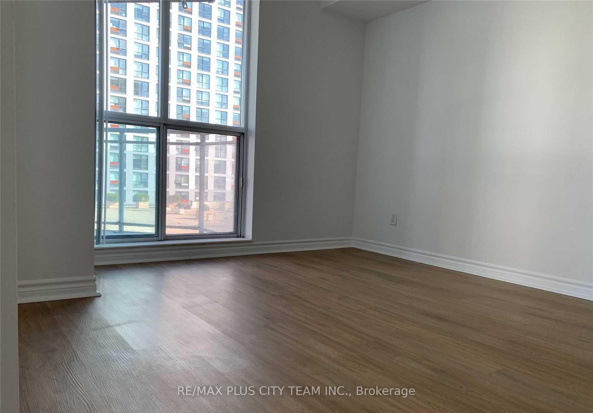 Photo 10 of Unit 709, 410 Queens Quay Way, Toronto, Waterfront Communities — HOMEH