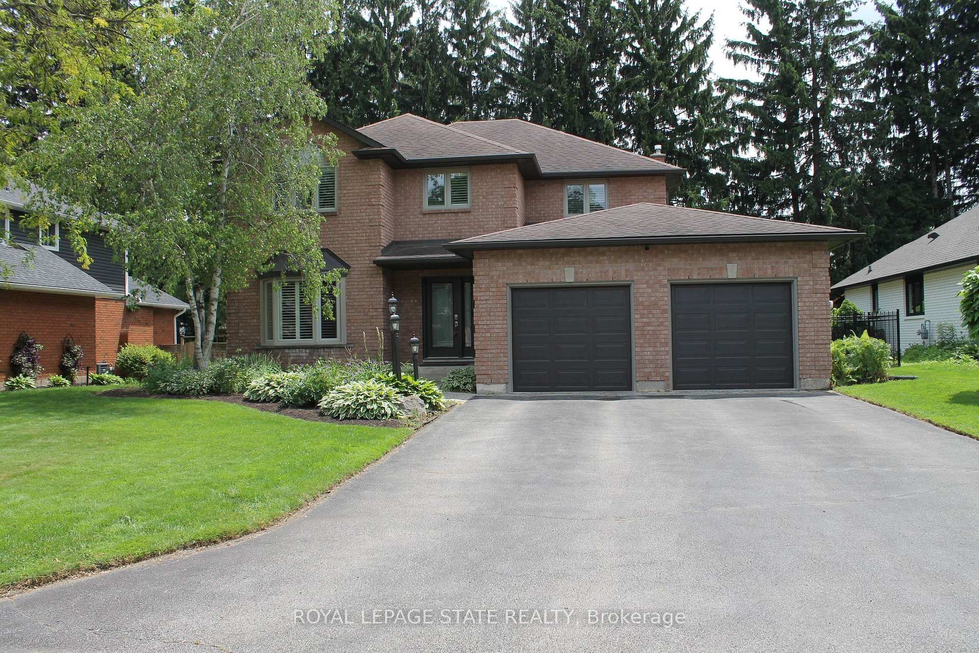 Photo 1 of 56 Carnegie Place, Hamilton, Ancaster — HOMEH