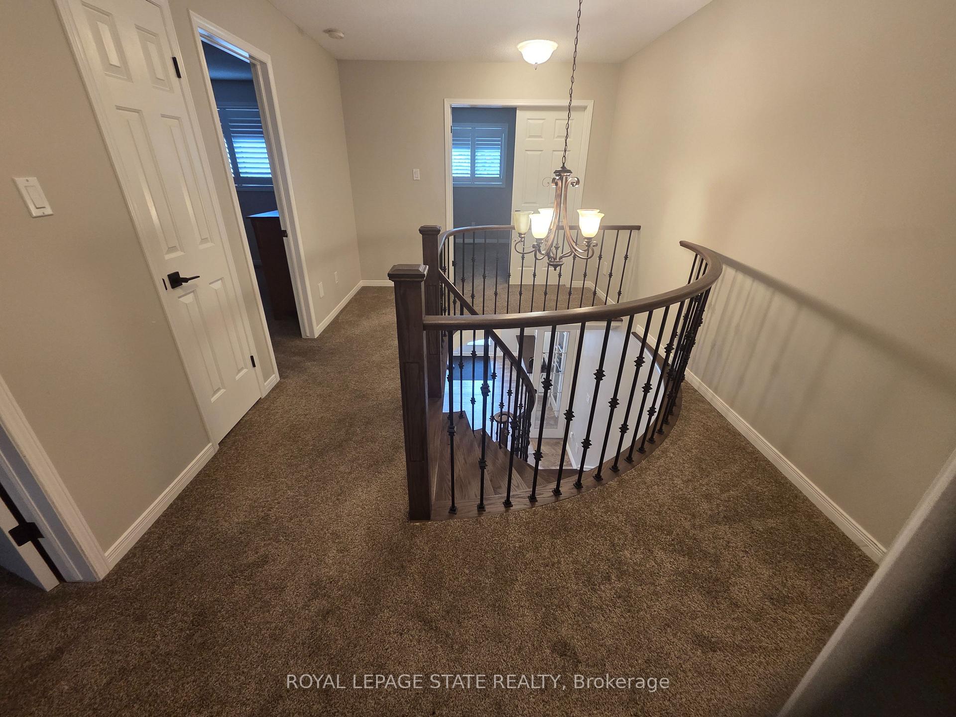 Photo 22 of 56 Carnegie Place, Hamilton, Ancaster — HOMEH