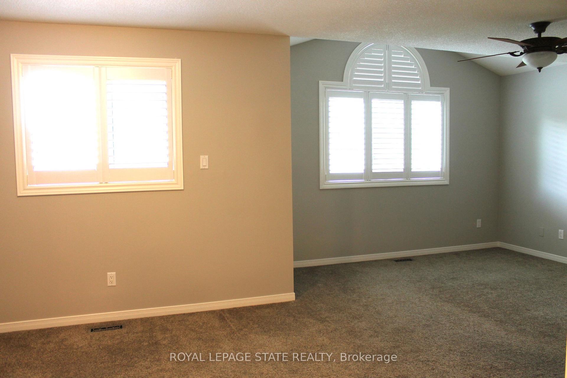Photo 24 of 56 Carnegie Place, Hamilton, Ancaster — HOMEH