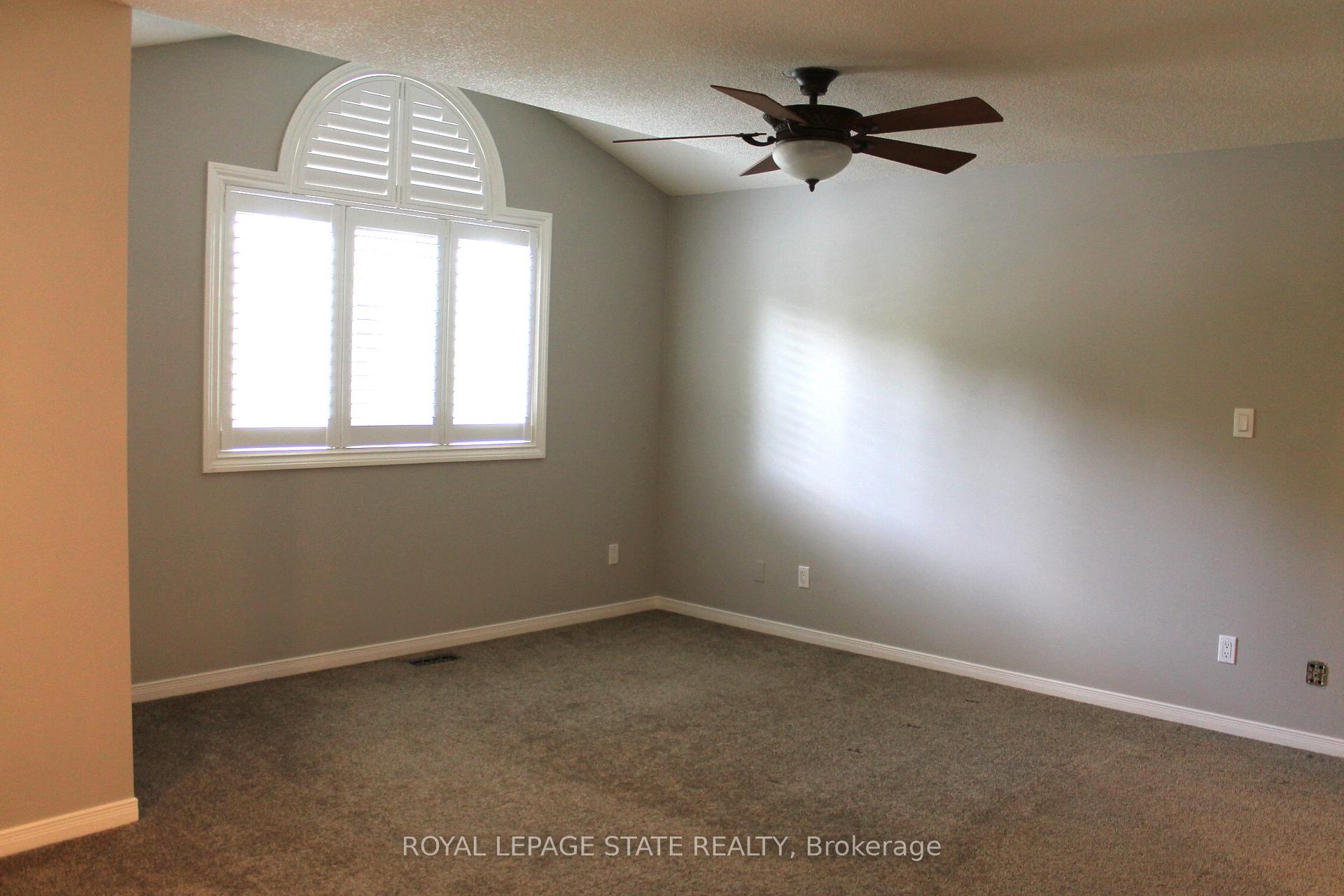 Photo 25 of 56 Carnegie Place, Hamilton, Ancaster — HOMEH
