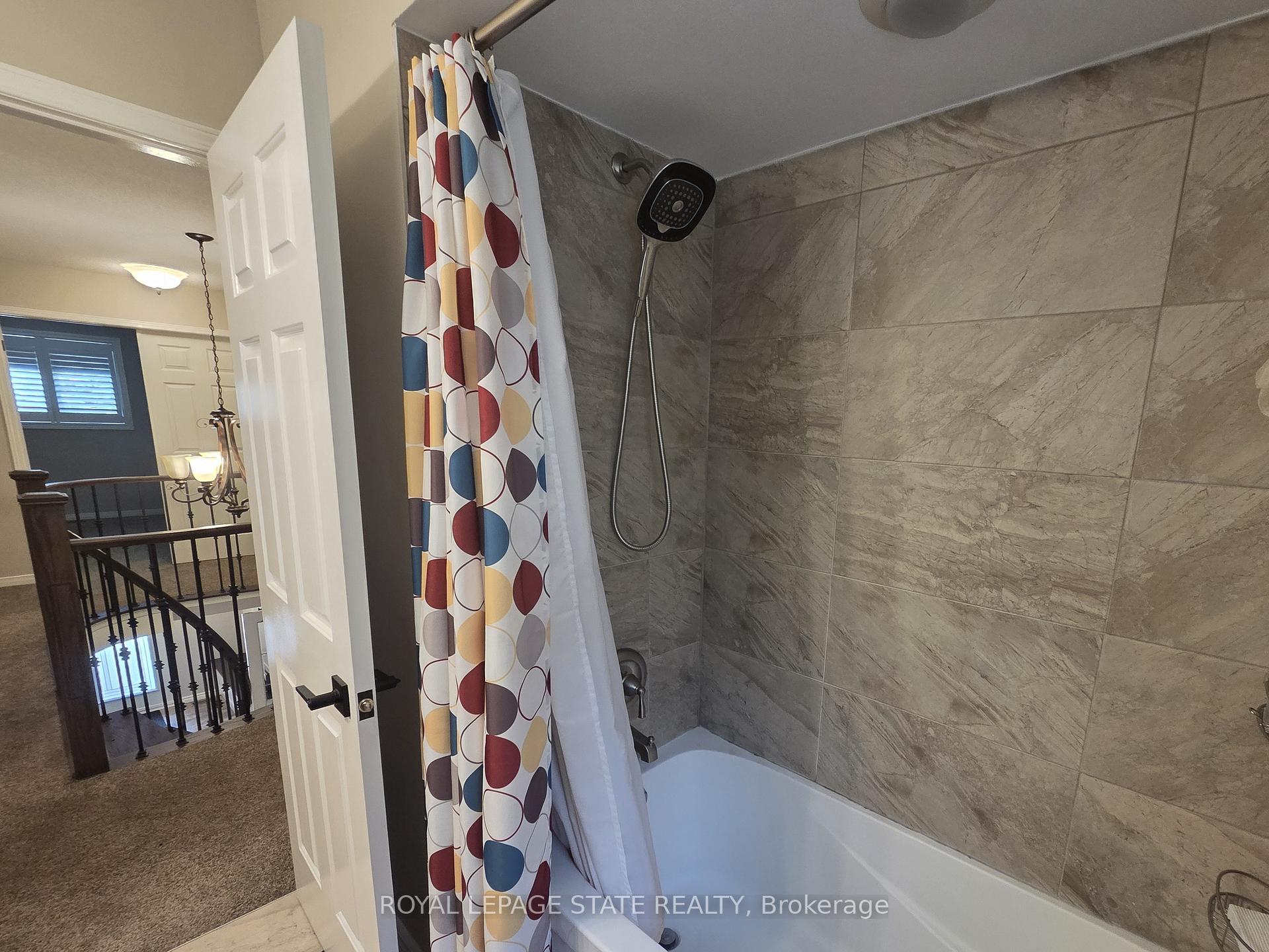 Photo 36 of 56 Carnegie Place, Hamilton, Ancaster — HOMEH