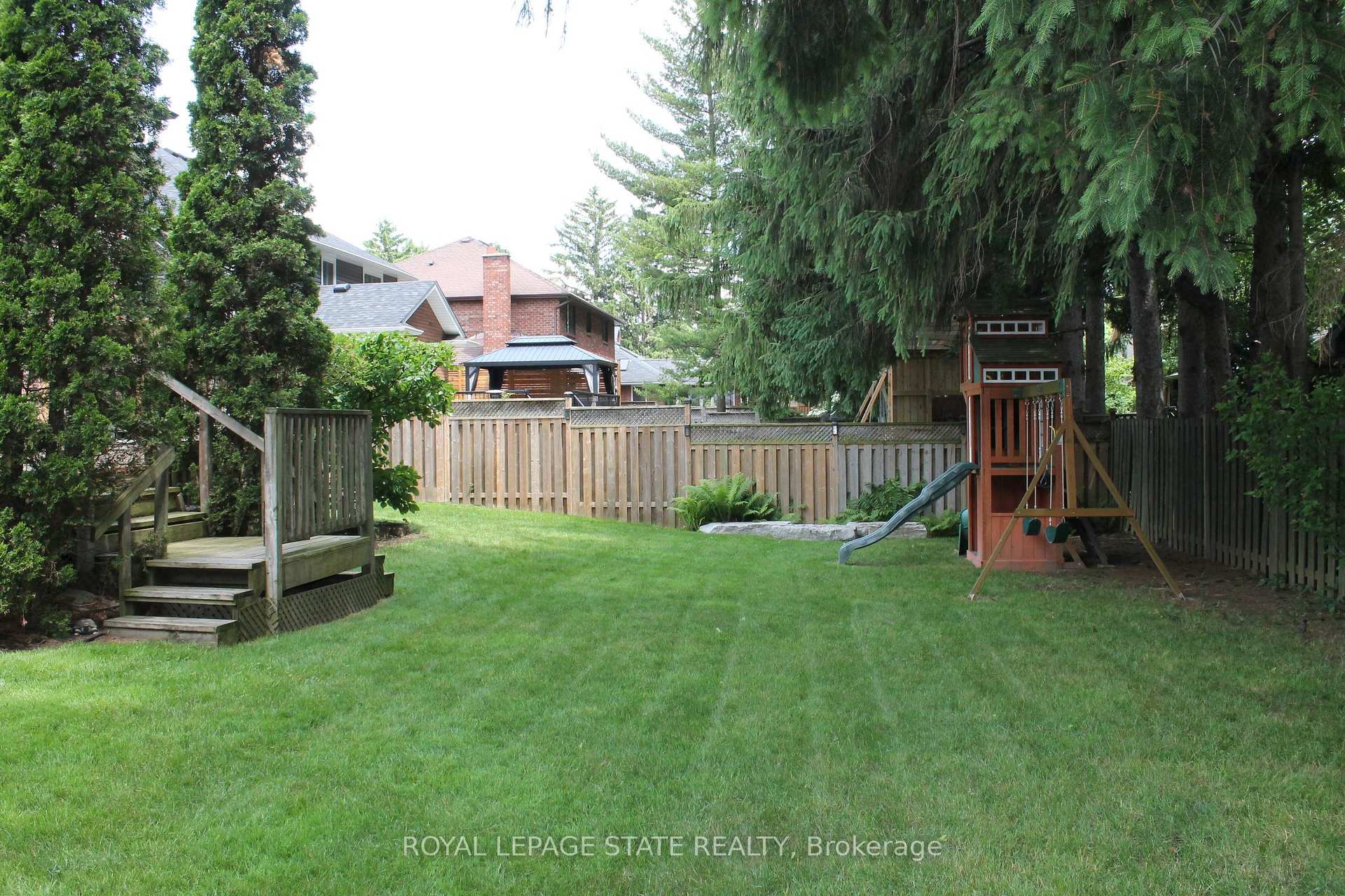 Photo 46 of 56 Carnegie Place, Hamilton, Ancaster — HOMEH