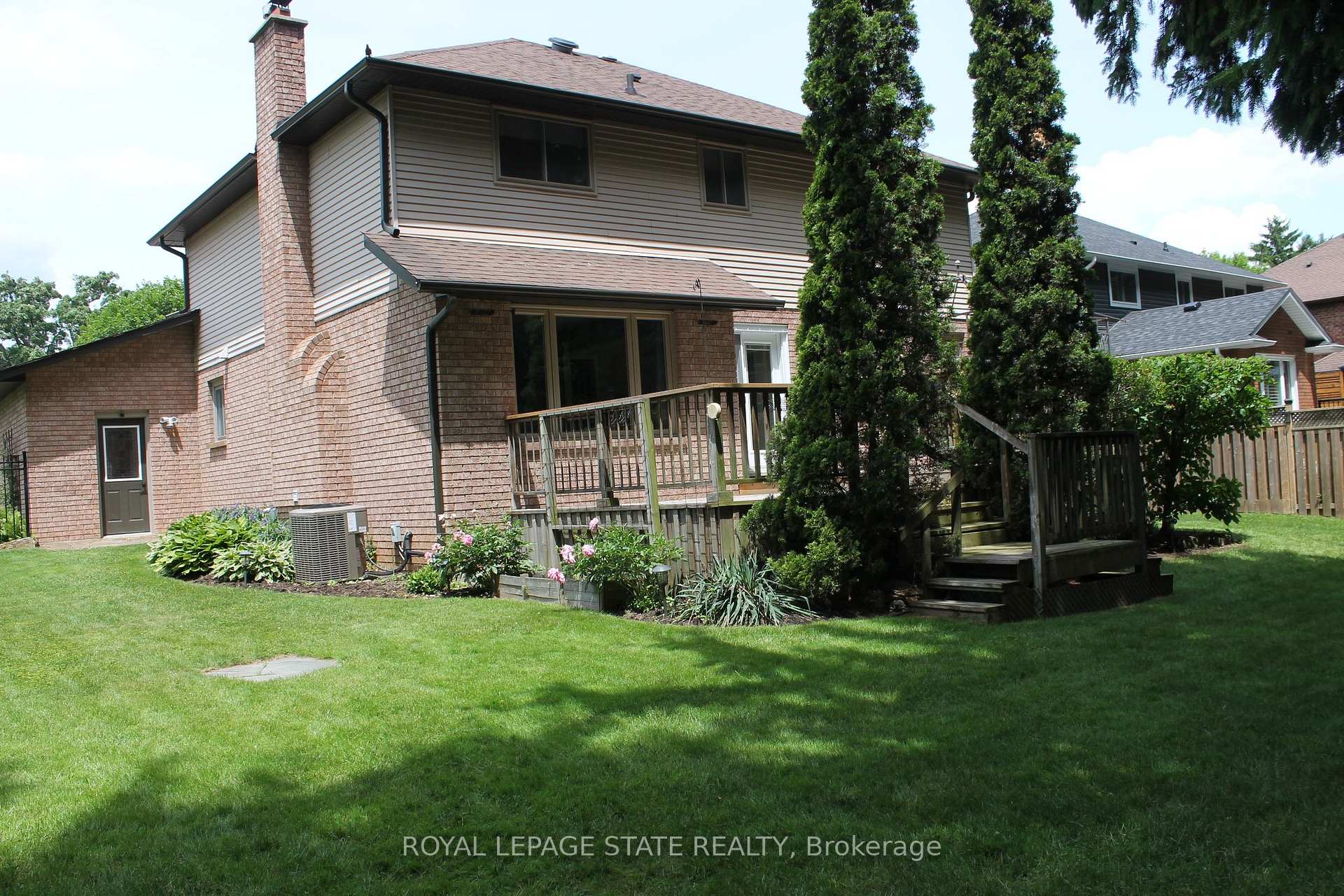 Photo 47 of 56 Carnegie Place, Hamilton, Ancaster — HOMEH