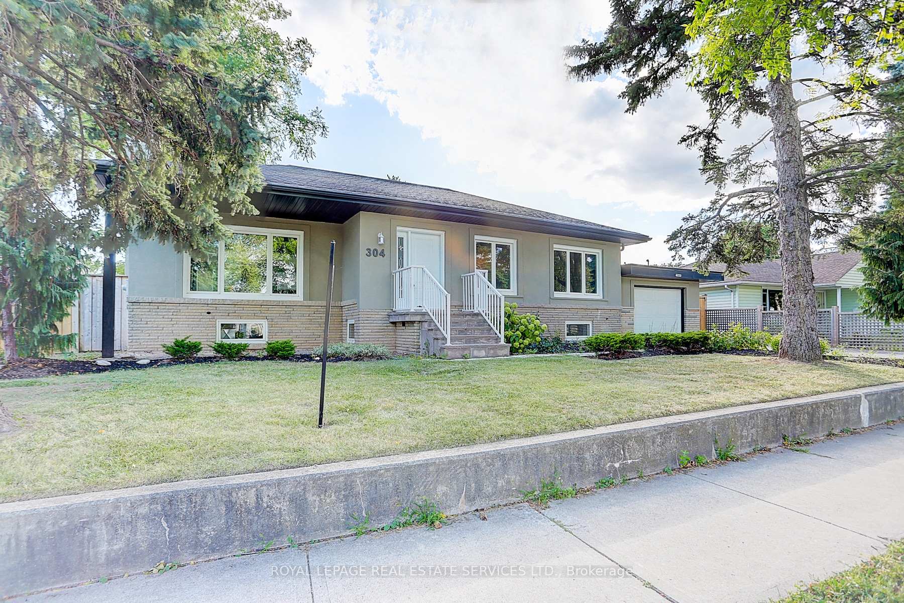 Front of 304 Felan Avenue