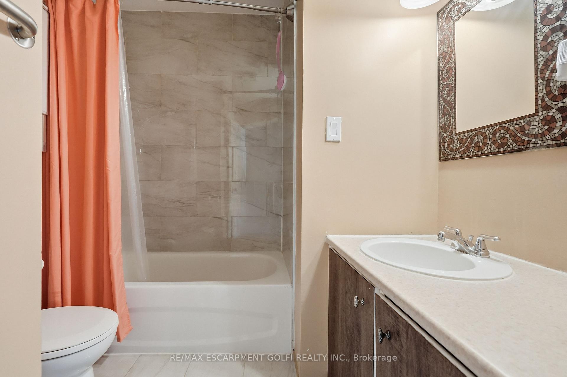 Photo 21 of Unit 14, 63 Fonthill Road, Hamilton, Fessenden — HOMEH