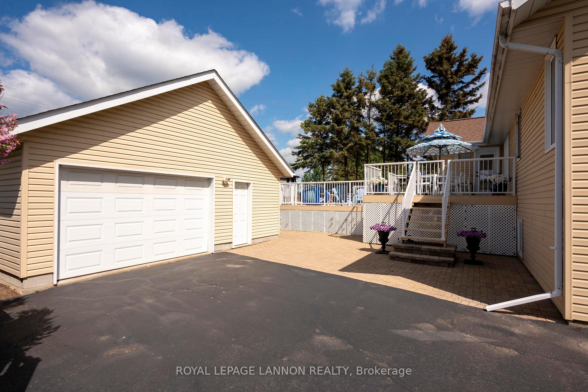 Photo 4 of 185 Ridgecrest Road, Thunder Bay, Inner-City Industrial — HOMEH
