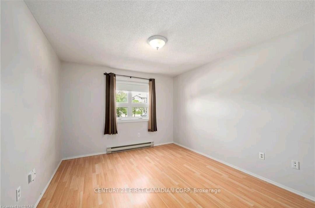 Photo 13 of Unit 208, 1 Jacksway Crescent, London, North G — HOMEH