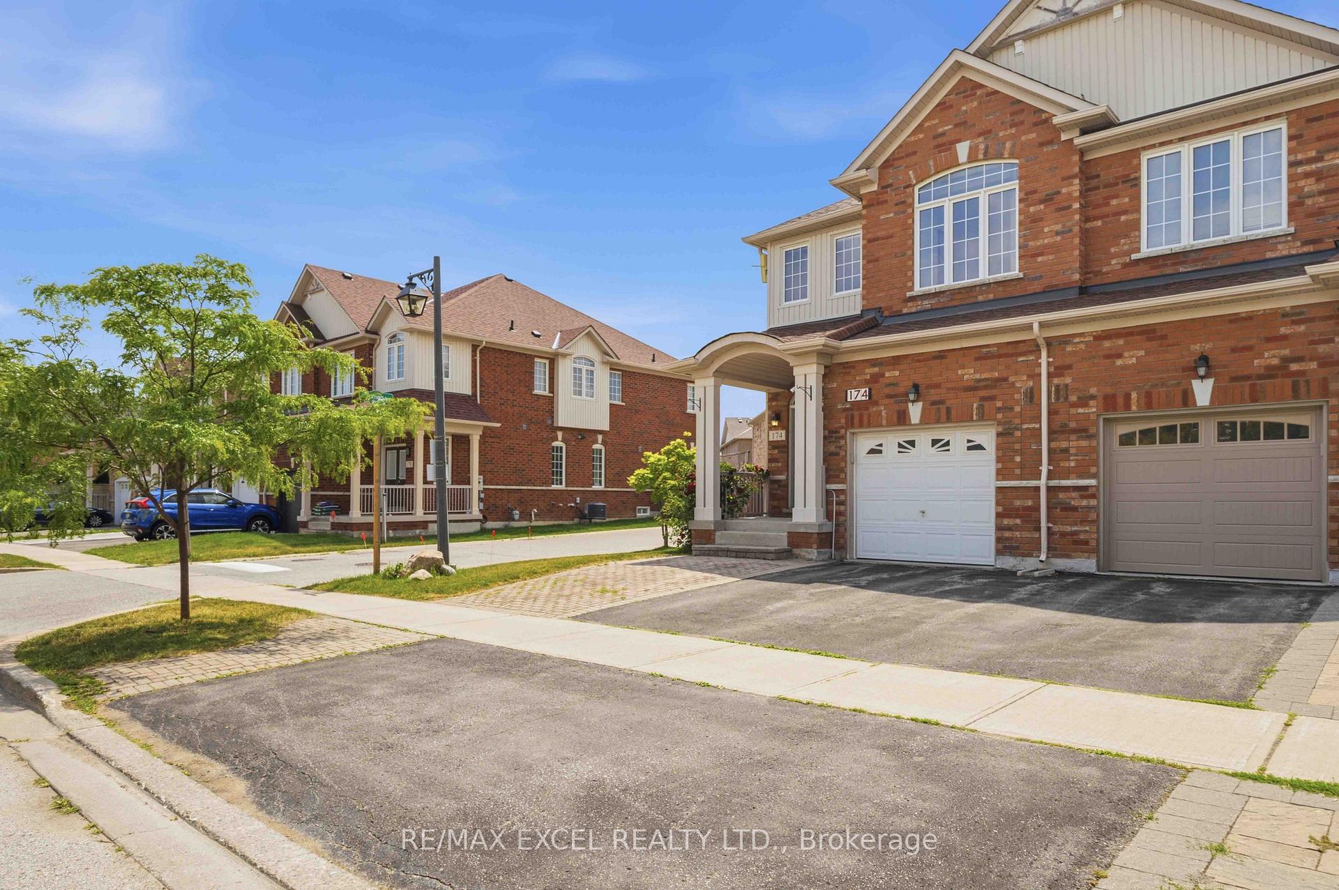 Photo 3 of 174 Roy Rainey Avenue, Markham, Wismer — HOMEH