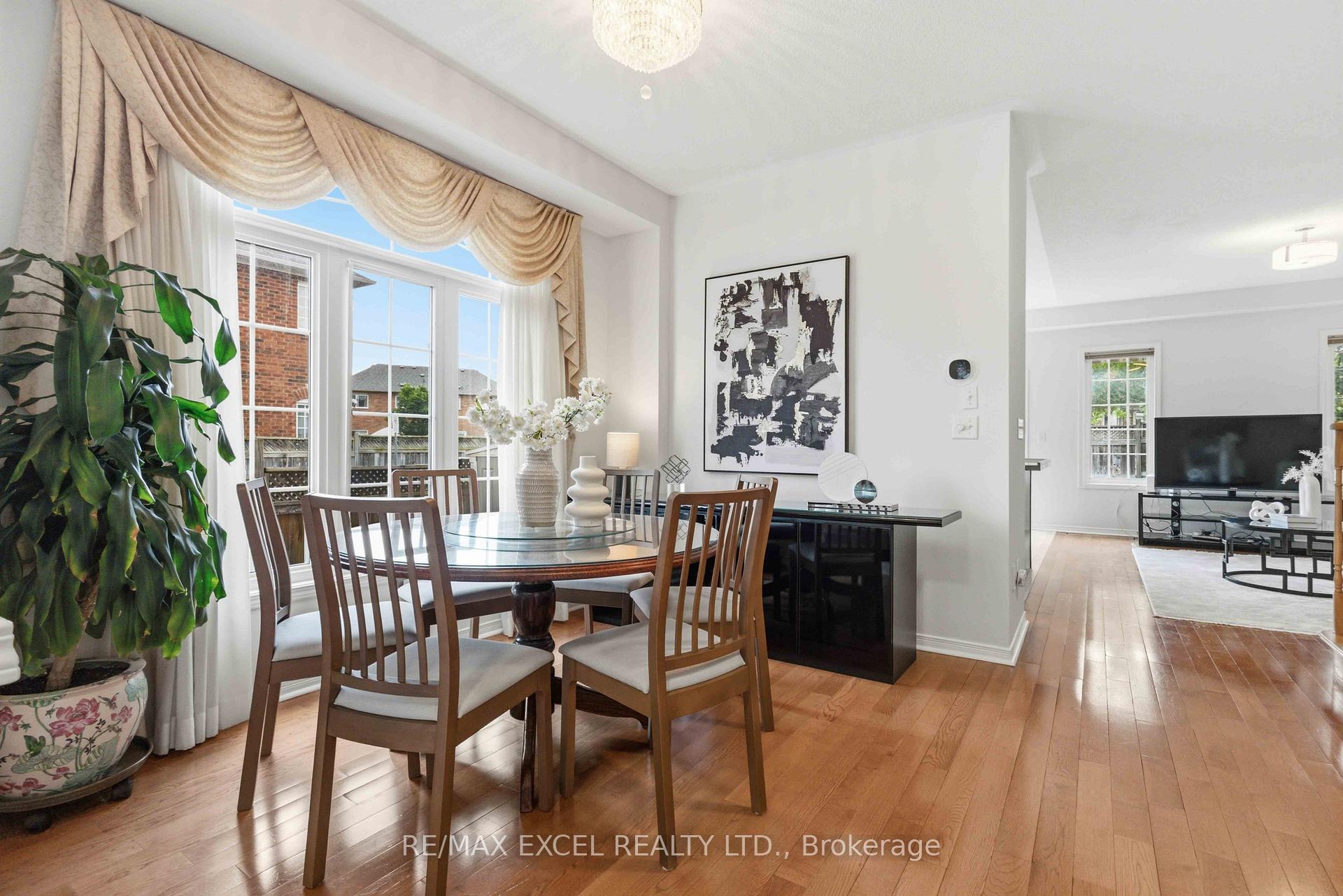 Photo 6 of 174 Roy Rainey Avenue, Markham, Wismer — HOMEH