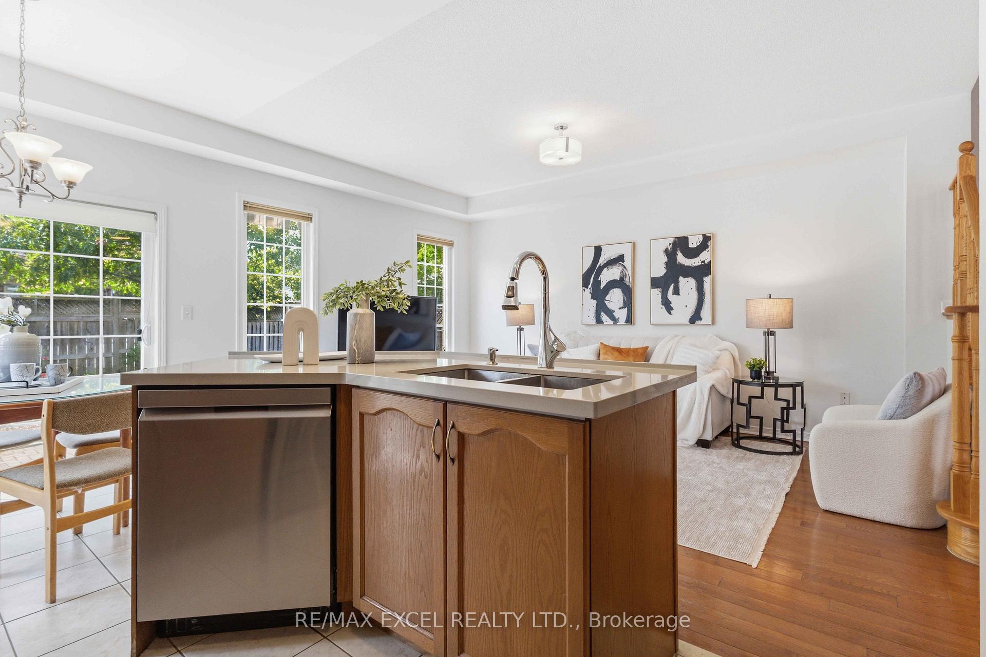 Photo 14 of 174 Roy Rainey Avenue, Markham, Wismer — HOMEH