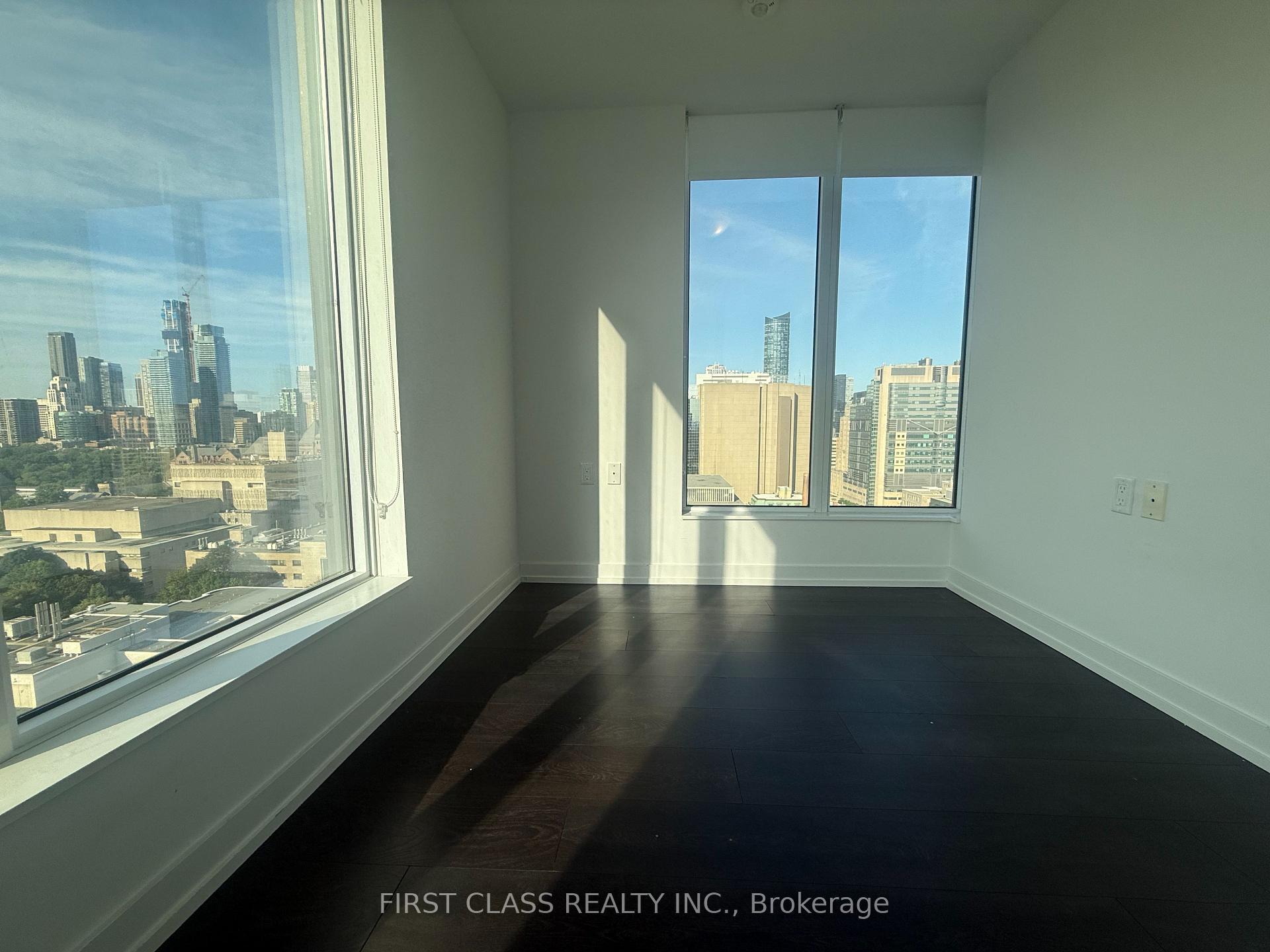 Photo 9 of Unit 1806, 203 College Street, Toronto, Kensington-Chinatown — HOMEH