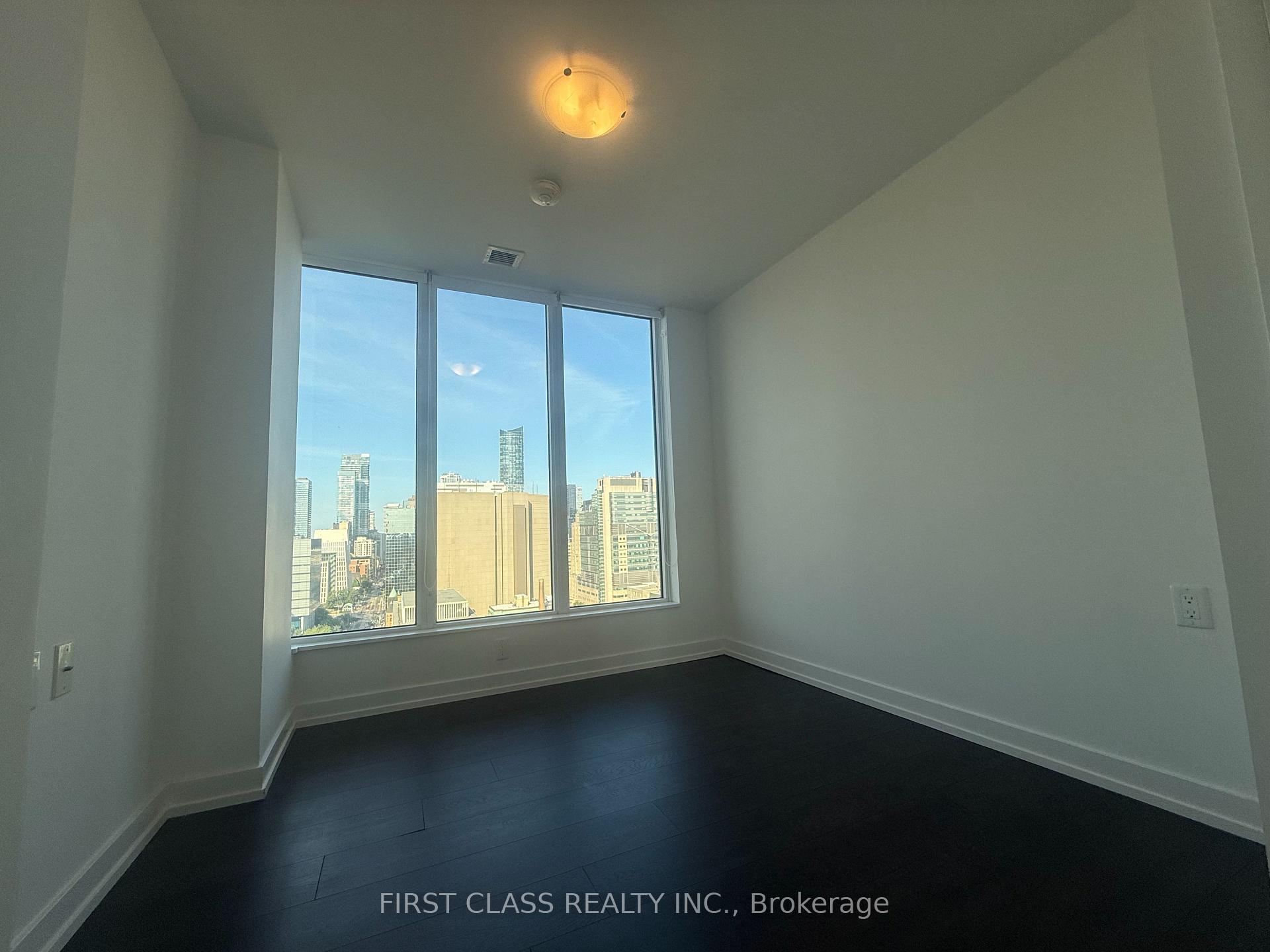 Photo 11 of Unit 1806, 203 College Street, Toronto, Kensington-Chinatown — HOMEH
