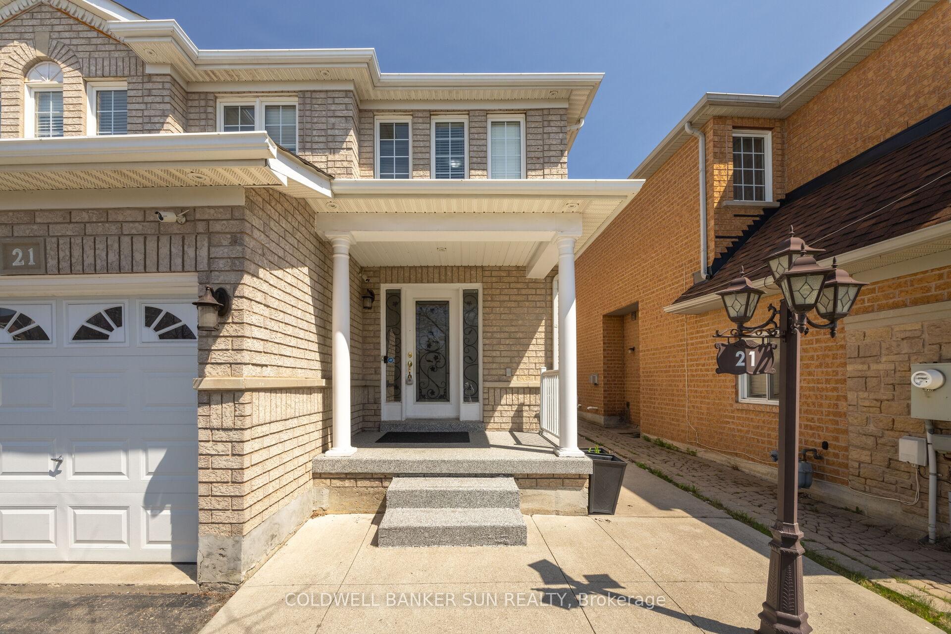 Photo 4 of 21 Sunnyview Road, Brampton, Fletcher's Meadow — HOMEH