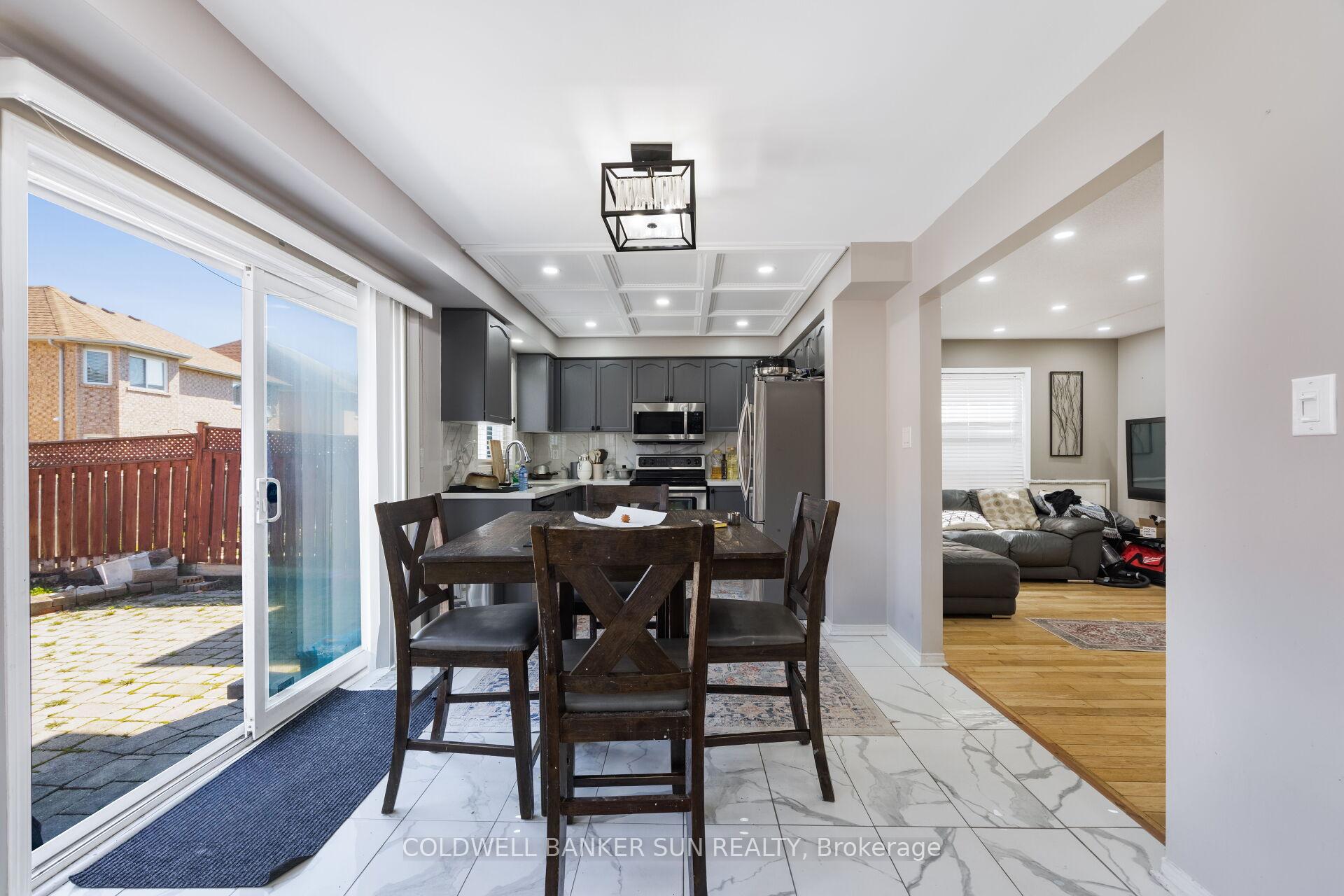 Photo 15 of 21 Sunnyview Road, Brampton, Fletcher's Meadow — HOMEH