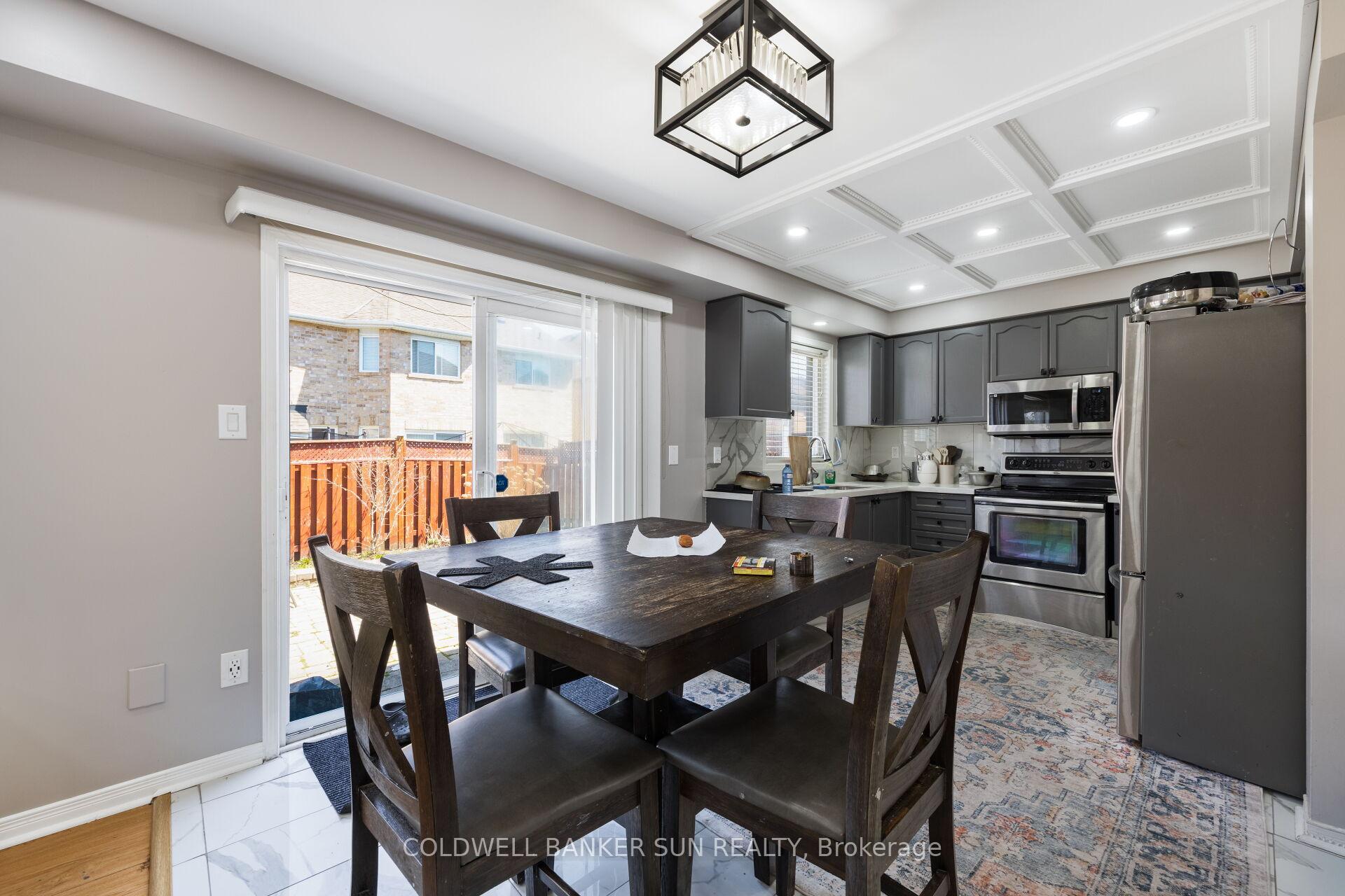 Photo 16 of 21 Sunnyview Road, Brampton, Fletcher's Meadow — HOMEH