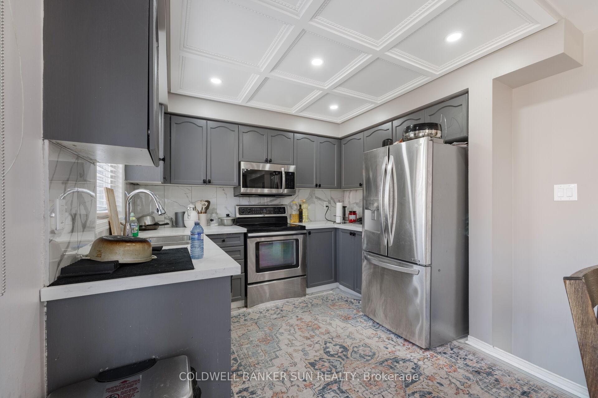 Photo 18 of 21 Sunnyview Road, Brampton, Fletcher's Meadow — HOMEH