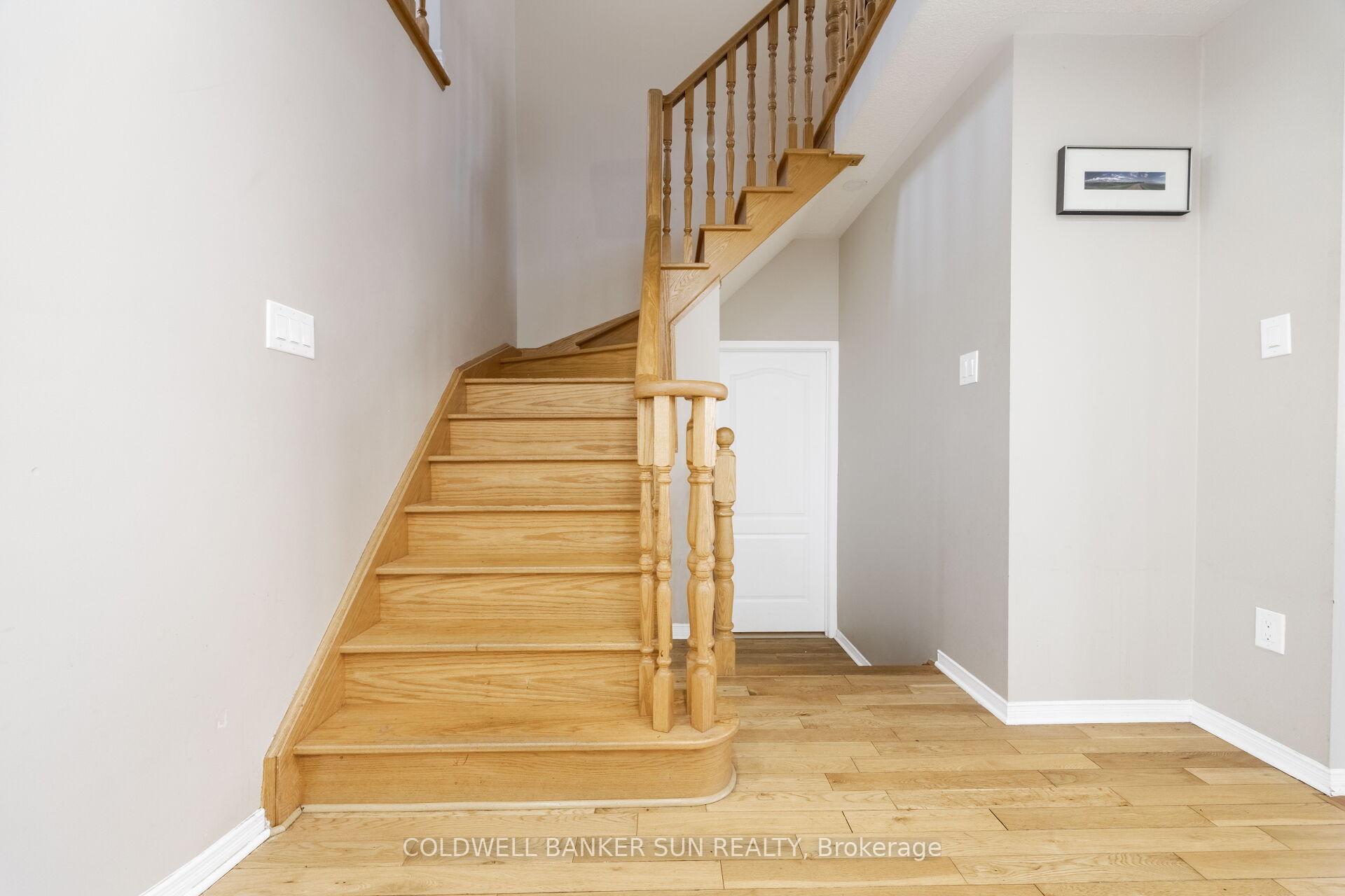 Photo 25 of 21 Sunnyview Road, Brampton, Fletcher's Meadow — HOMEH