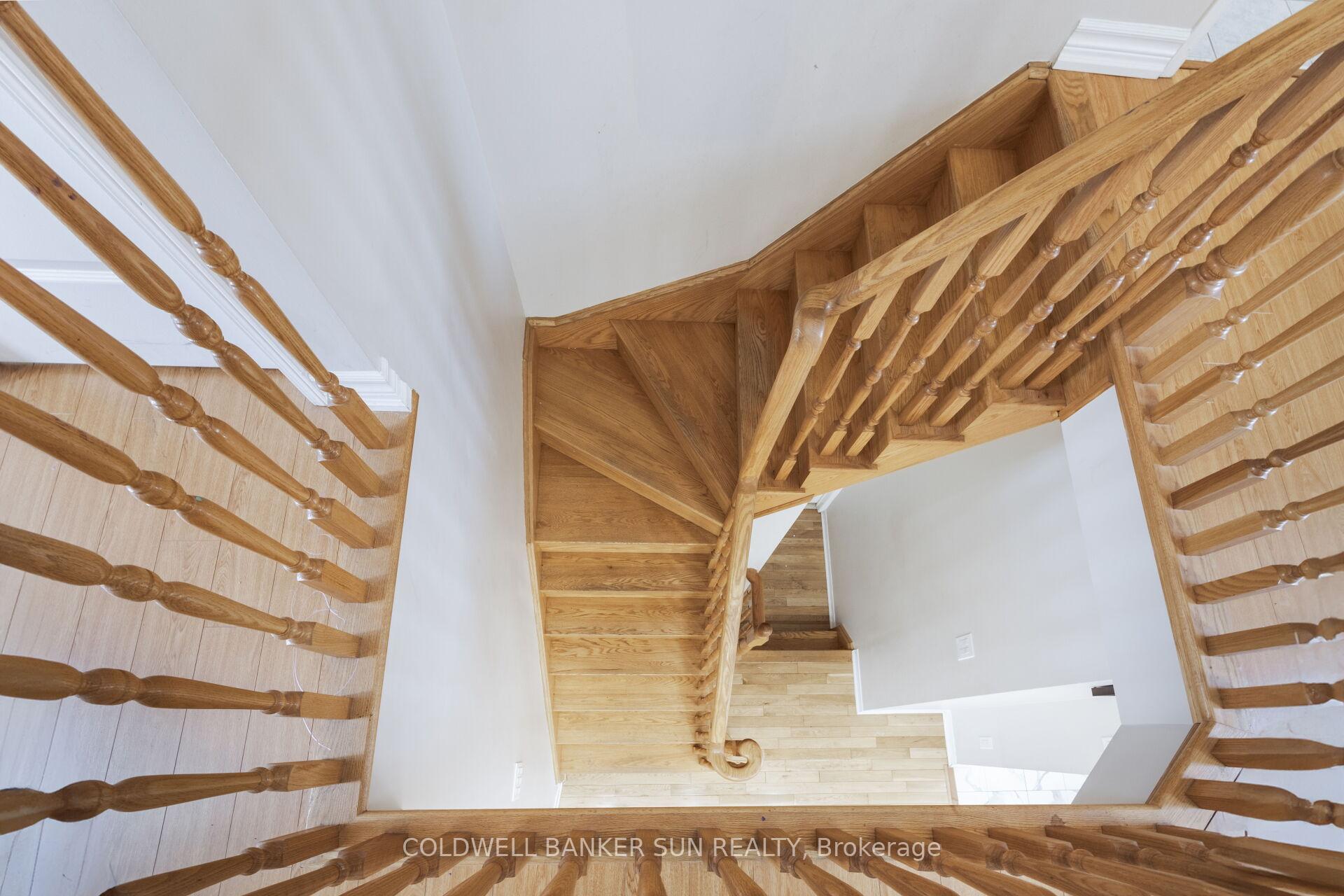 Photo 27 of 21 Sunnyview Road, Brampton, Fletcher's Meadow — HOMEH