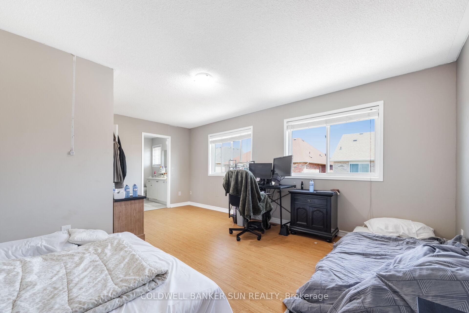 Photo 31 of 21 Sunnyview Road, Brampton, Fletcher's Meadow — HOMEH