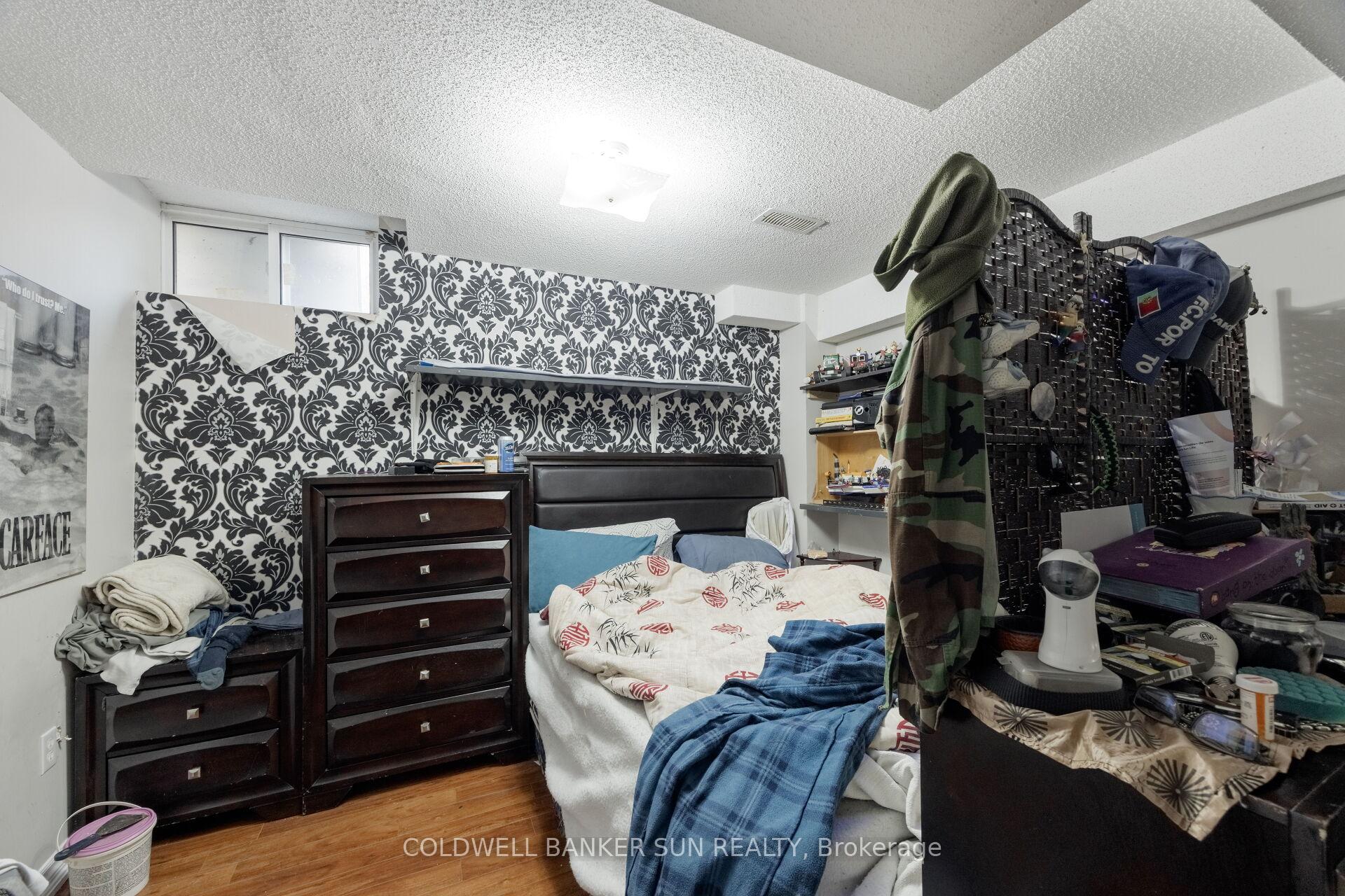 Photo 42 of 21 Sunnyview Road, Brampton, Fletcher's Meadow — HOMEH