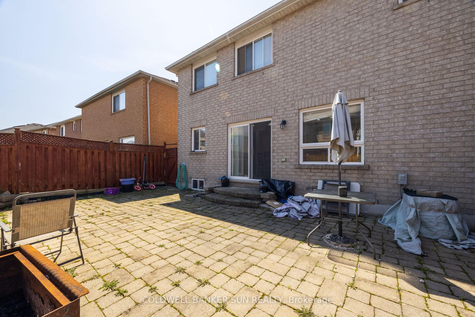 Photo 44 of 21 Sunnyview Road, Brampton, Fletcher's Meadow — HOMEH