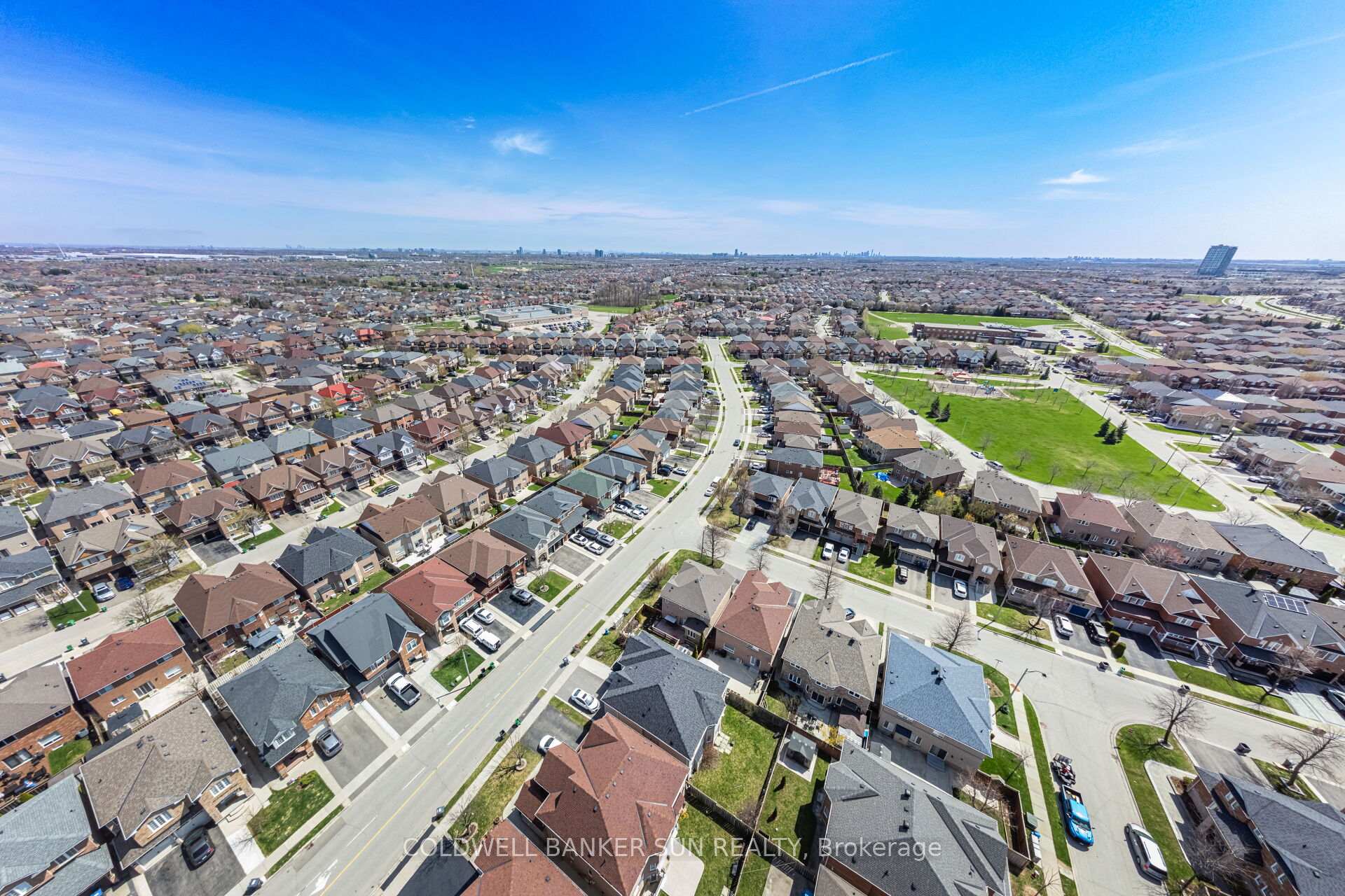 Photo 45 of 21 Sunnyview Road, Brampton, Fletcher's Meadow — HOMEH