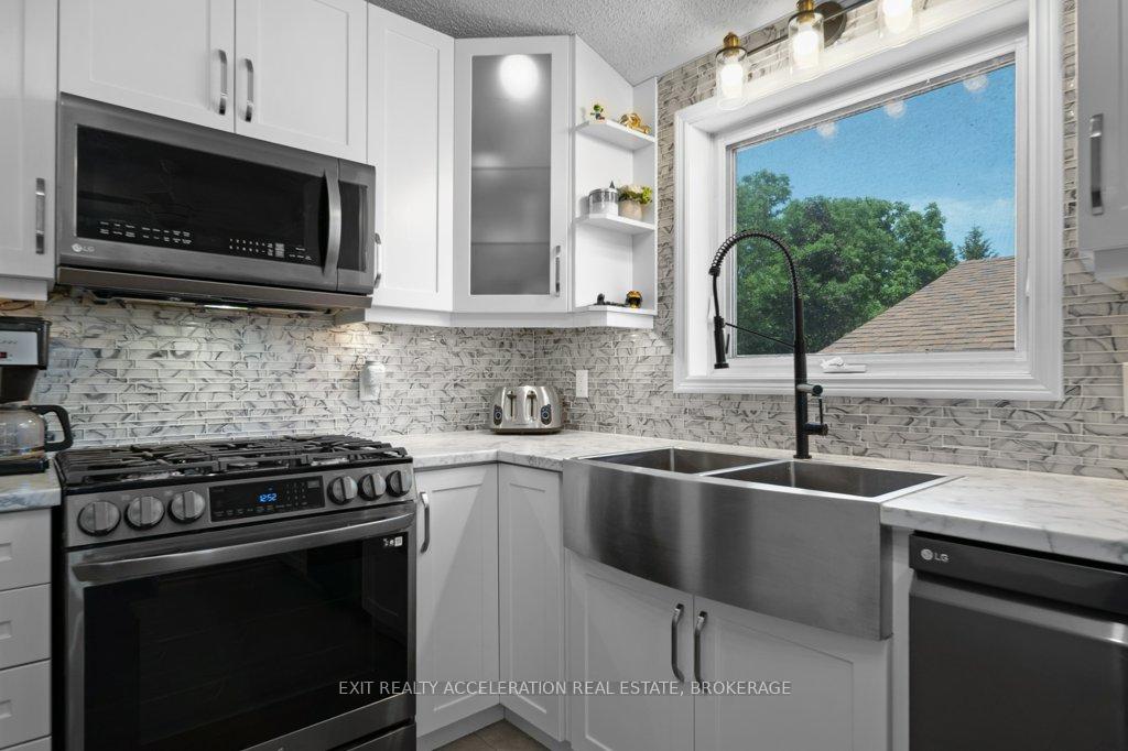 Photo 16 of 2 Angus Drive, Greater Napanee, Greater Napanee — HOMEH