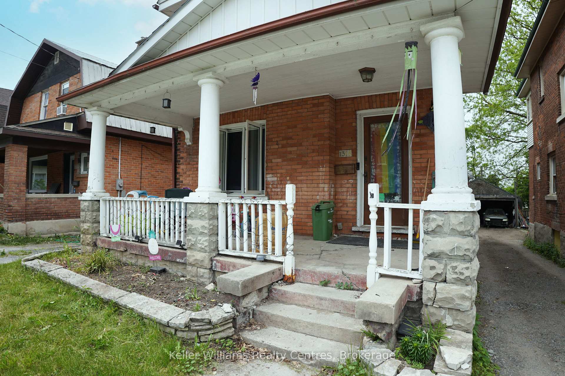 Photo 2 of 1318 3rd Avenue E, Owen Sound — HOMEH