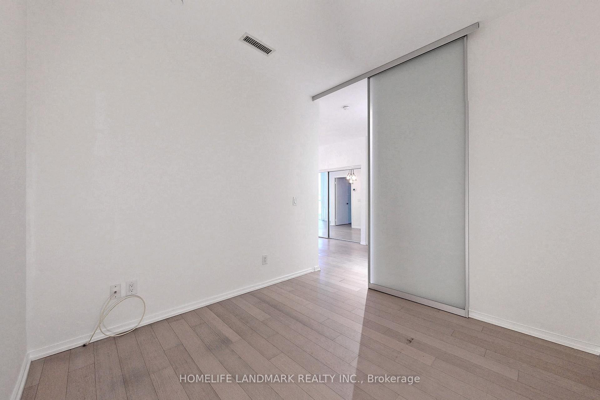 Photo 13 of Unit 903, 70 Temperance Street, Toronto, Bay Street Corridor — HOMEH