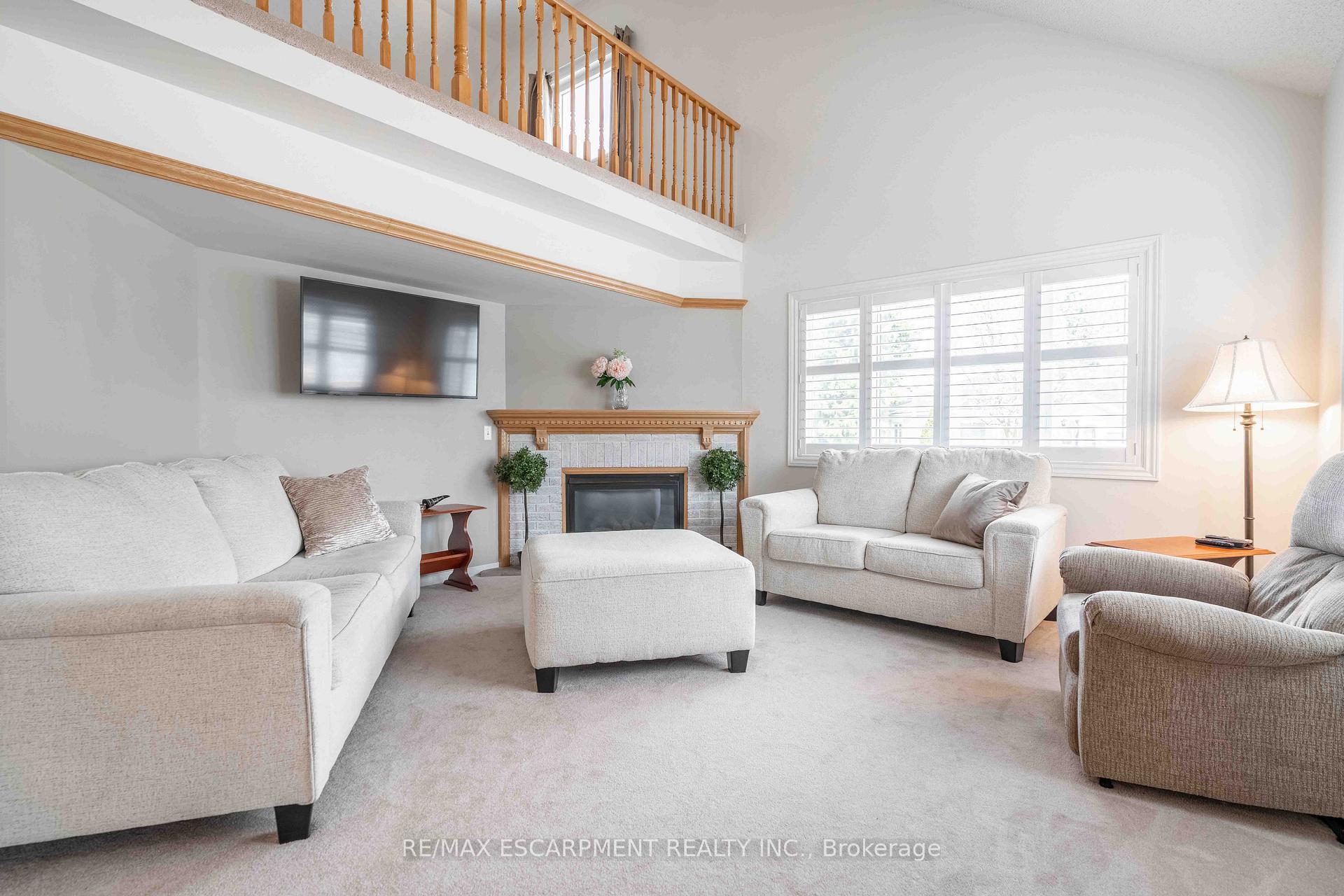 Photo 7 of 195 Silverbirch Boulevard, Hamilton, Rural Glanbrook — HOMEH