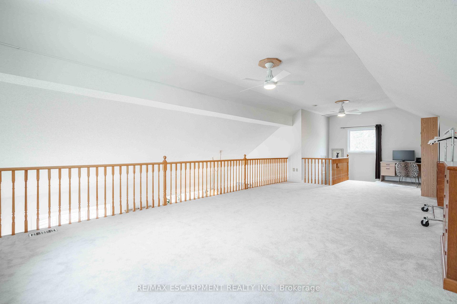 Photo 19 of 195 Silverbirch Boulevard, Hamilton, Rural Glanbrook — HOMEH