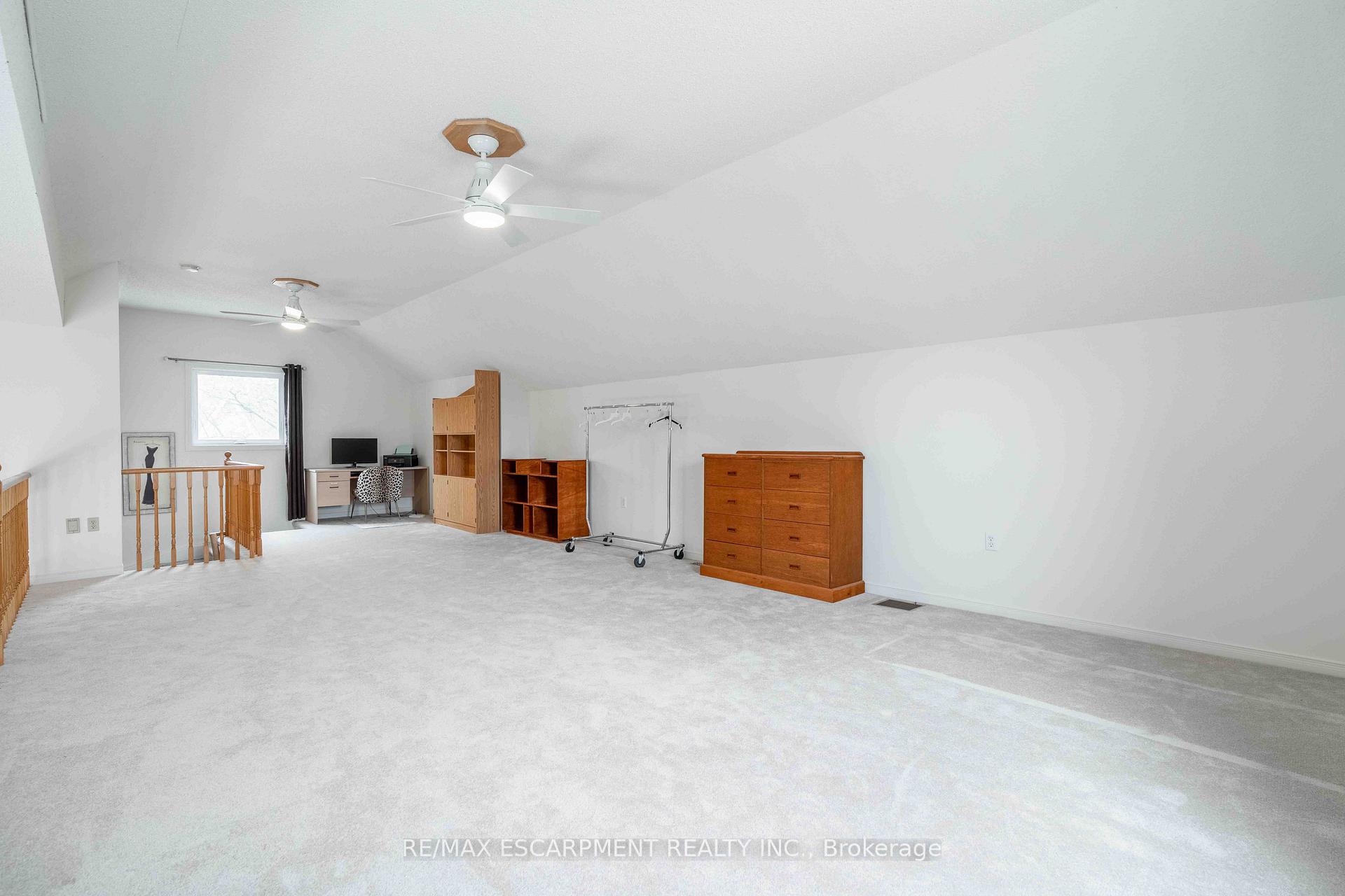 Photo 20 of 195 Silverbirch Boulevard, Hamilton, Rural Glanbrook — HOMEH