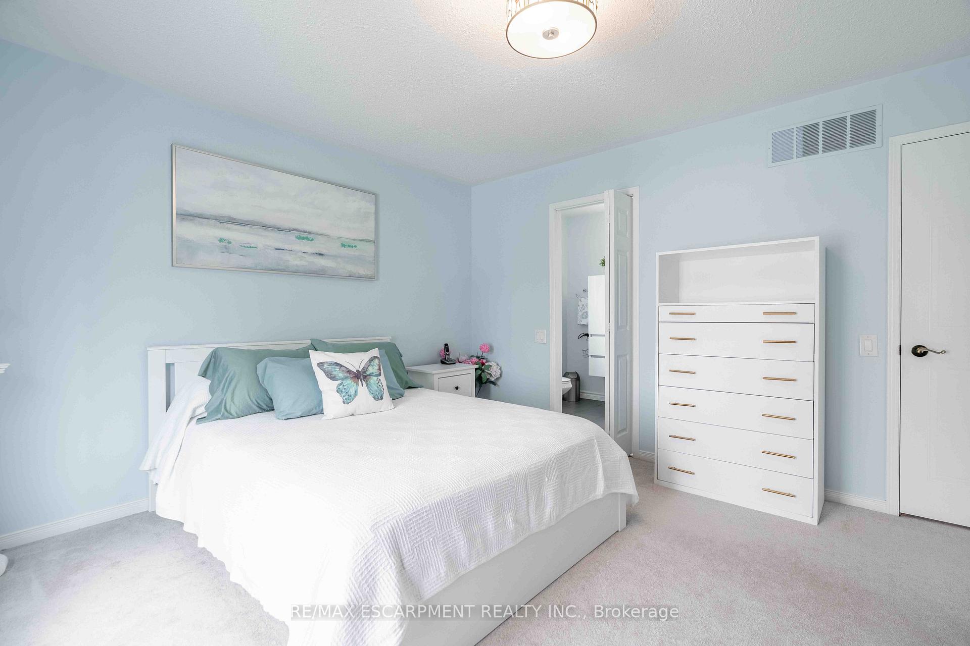 Photo 22 of 195 Silverbirch Boulevard, Hamilton, Rural Glanbrook — HOMEH