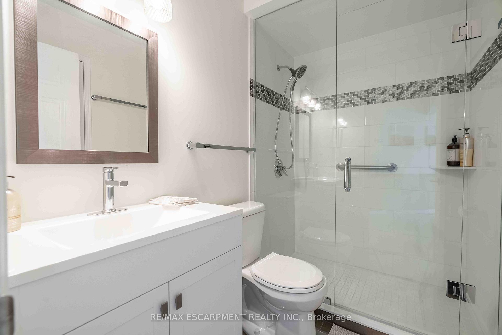 Photo 26 of 195 Silverbirch Boulevard, Hamilton, Rural Glanbrook — HOMEH