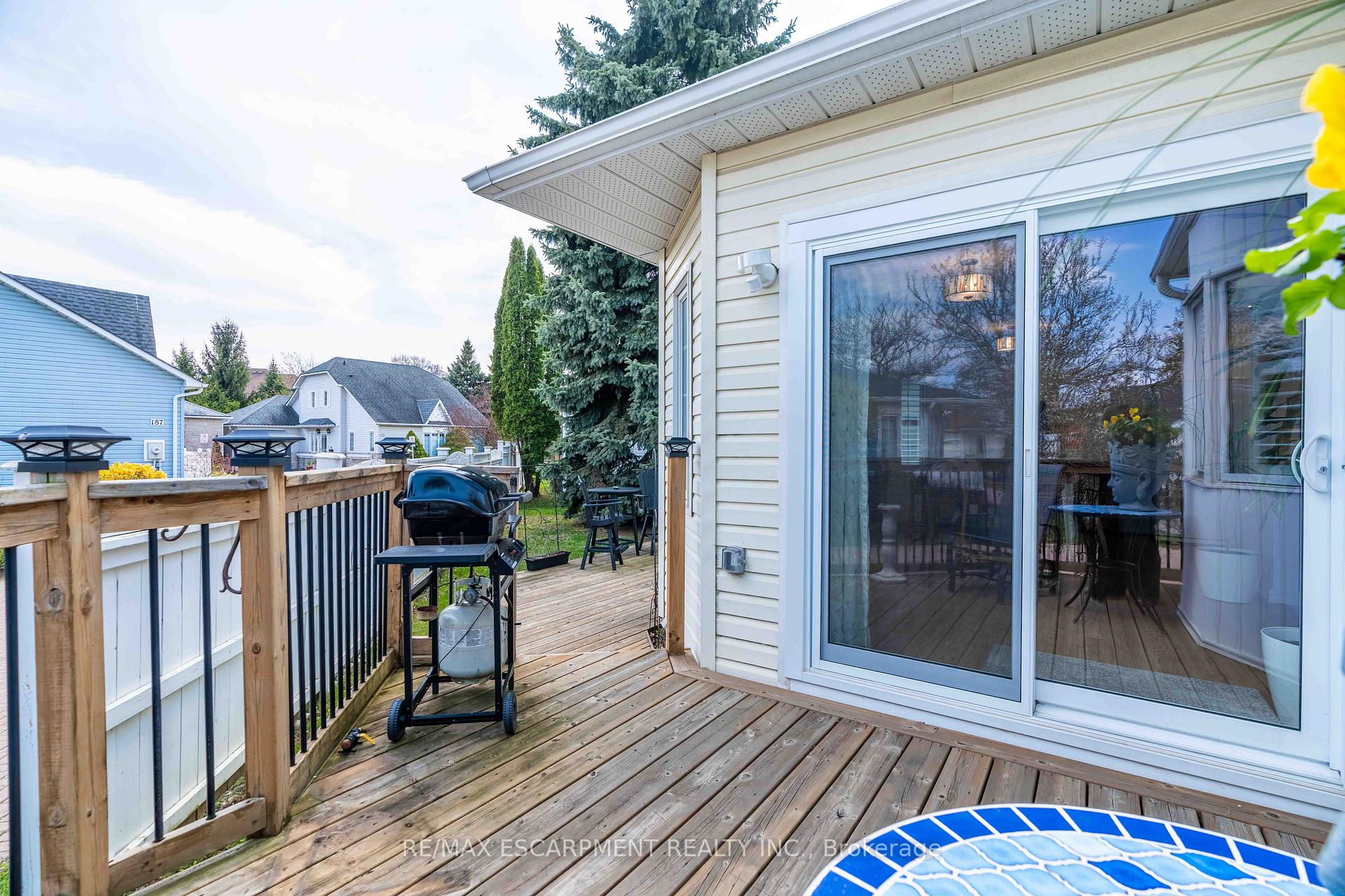Photo 32 of 195 Silverbirch Boulevard, Hamilton, Rural Glanbrook — HOMEH
