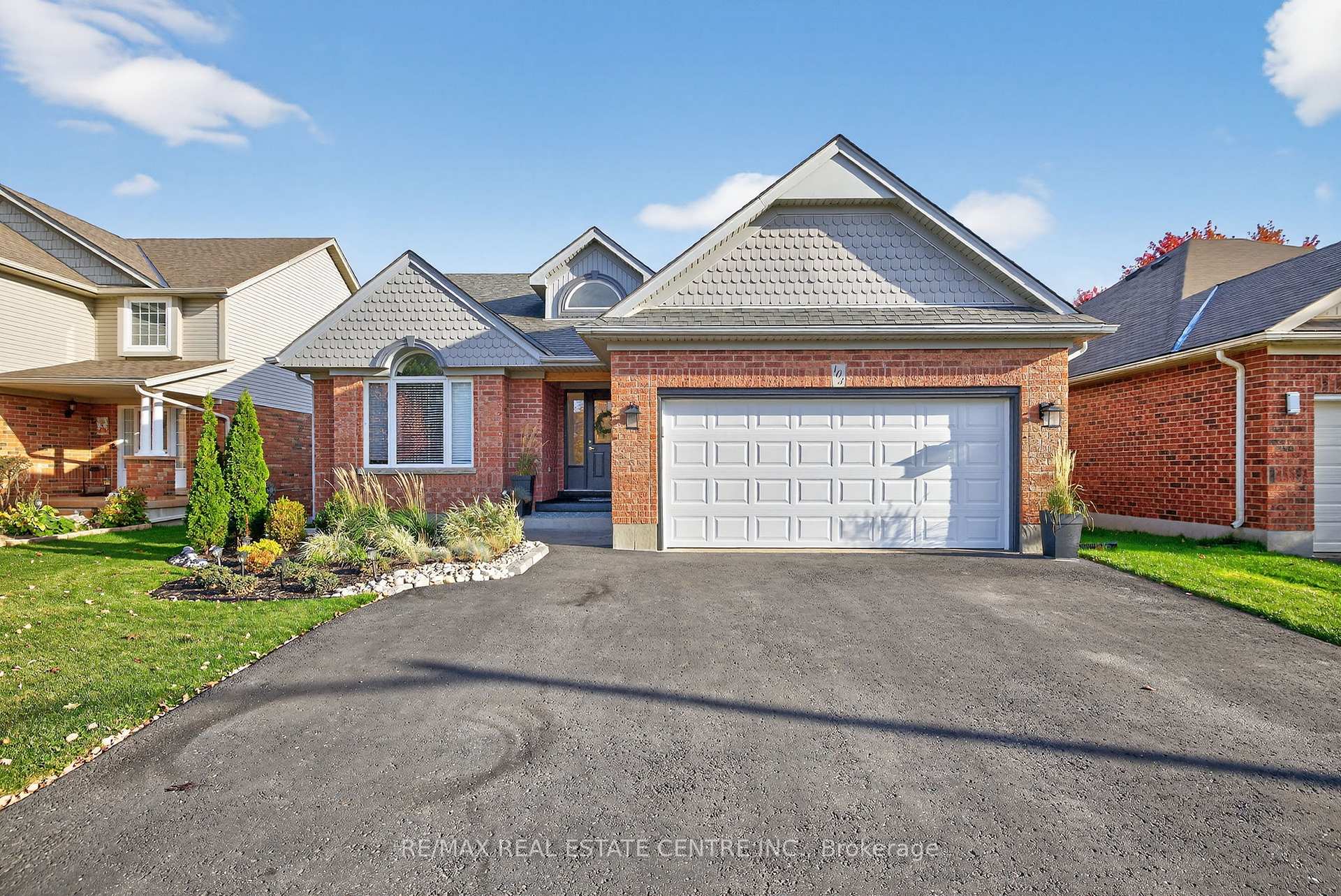 Photo 2 of 103 Hunter Road, Orangeville — HOMEH