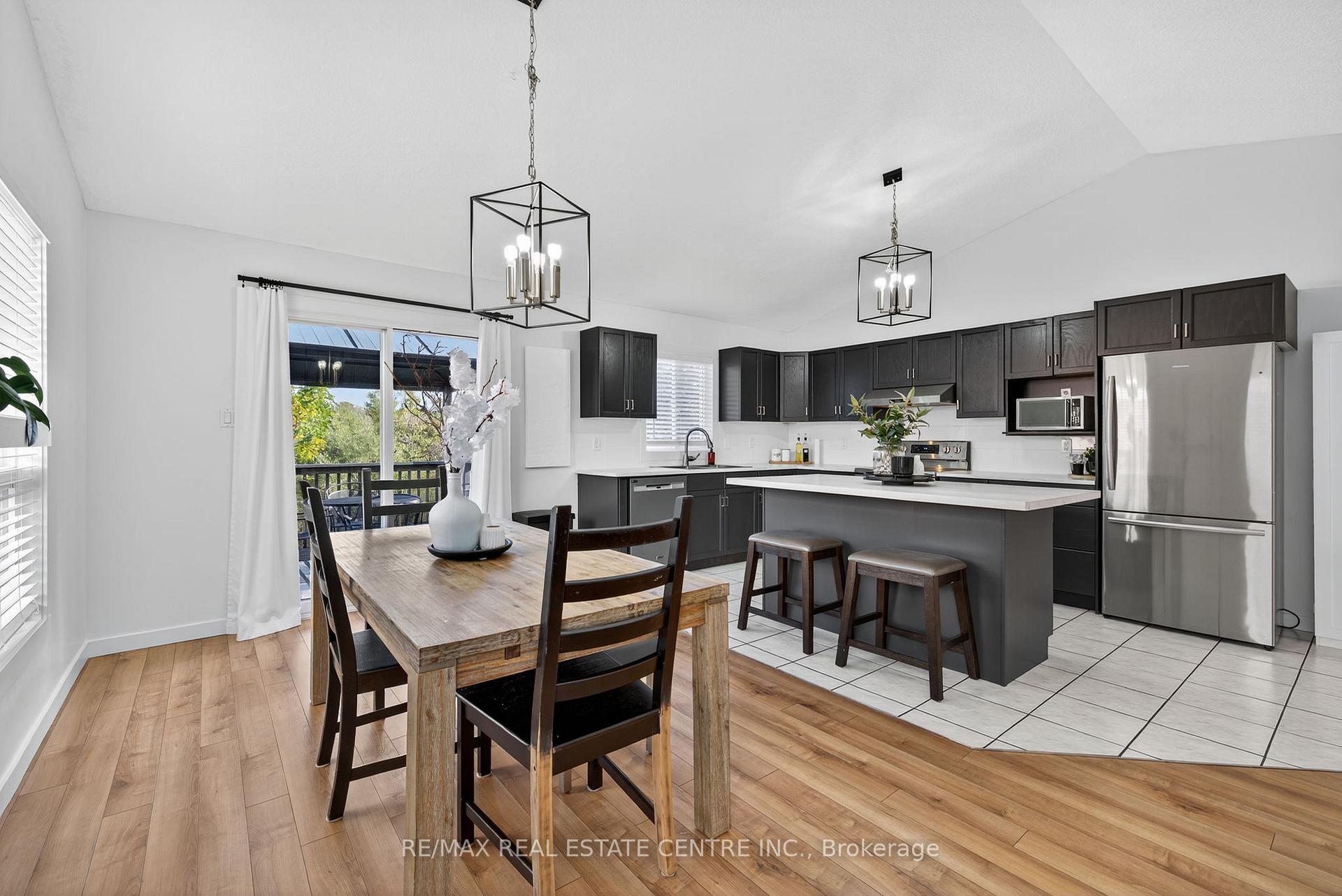 Photo 19 of 103 Hunter Road, Orangeville — HOMEH