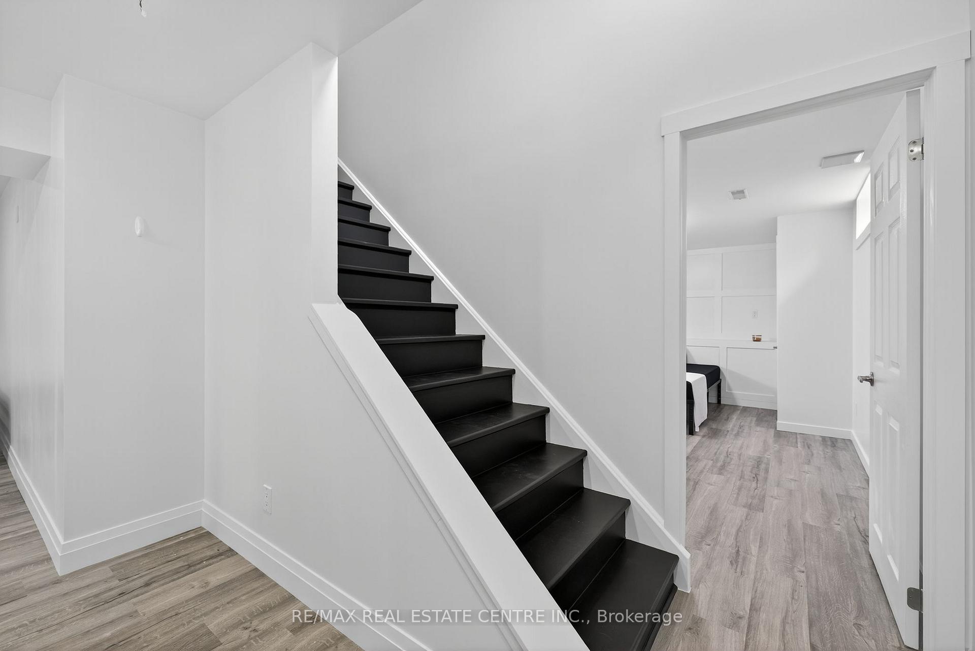 Photo 28 of 103 Hunter Road, Orangeville — HOMEH