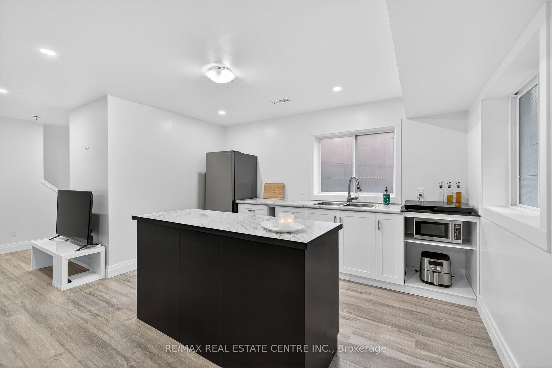 Photo 35 of 103 Hunter Road, Orangeville — HOMEH