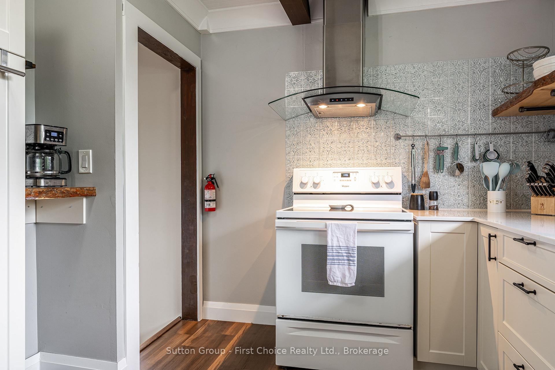 Photo 11 of 127 Henry Street, West Perth, Mitchell — HOMEH
