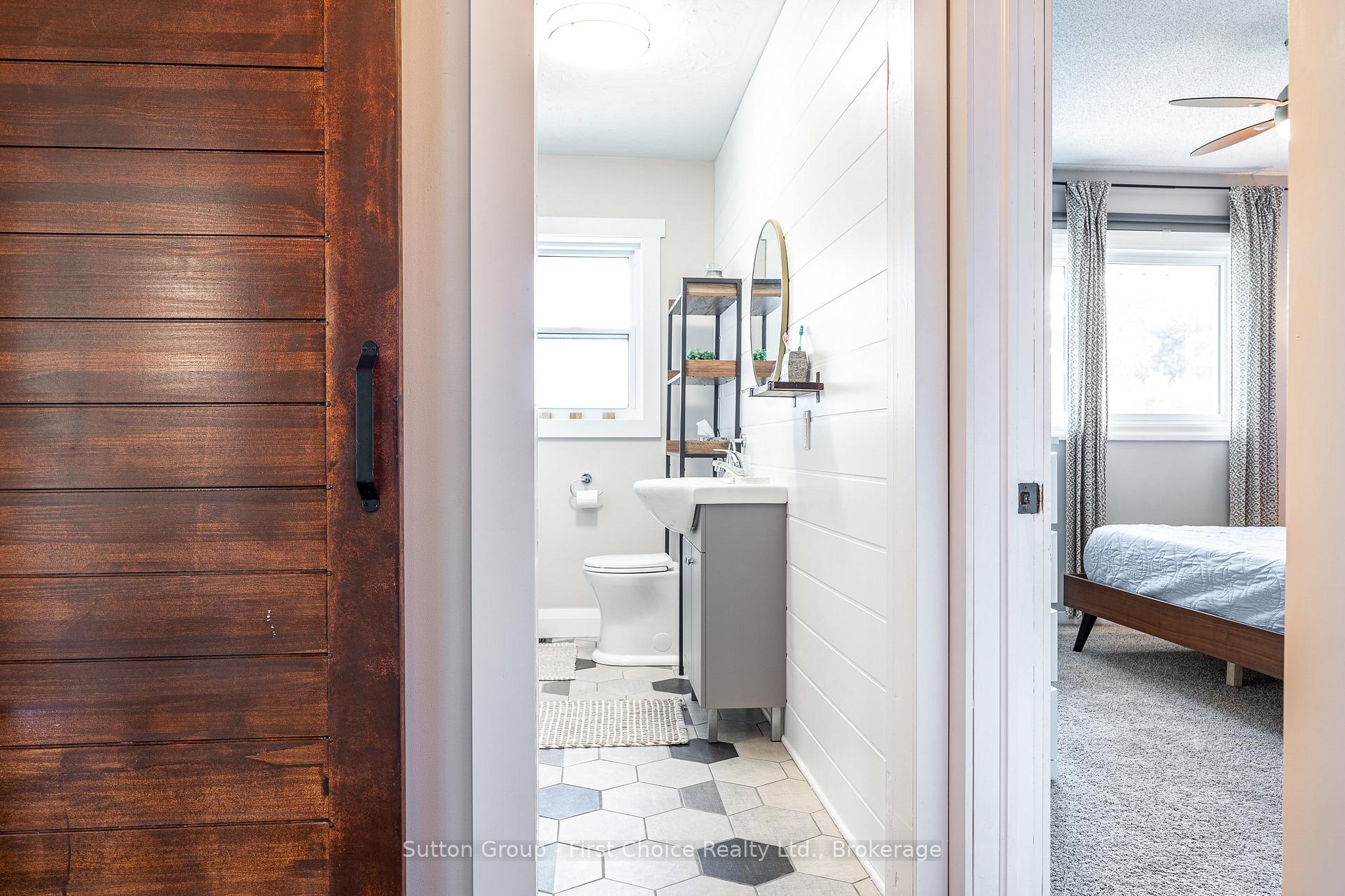 Photo 12 of 127 Henry Street, West Perth, Mitchell — HOMEH