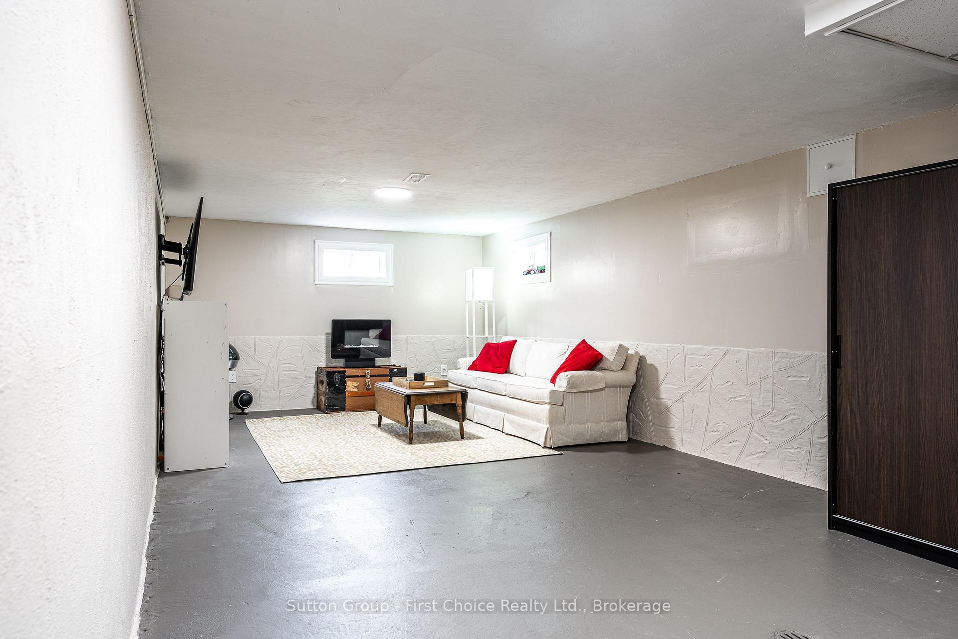 Photo 27 of 127 Henry Street, West Perth, Mitchell — HOMEH
