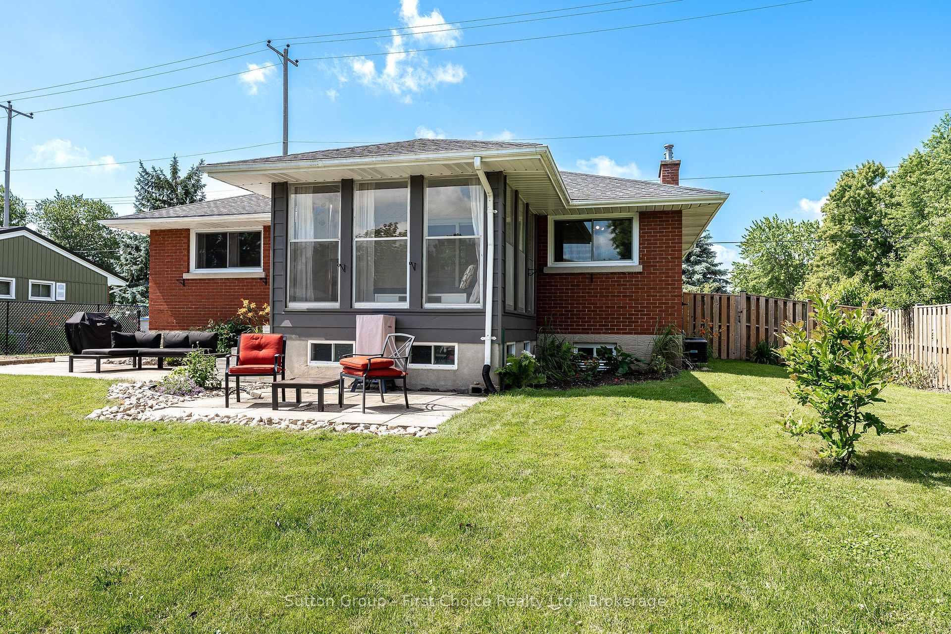 Photo 35 of 127 Henry Street, West Perth, Mitchell — HOMEH